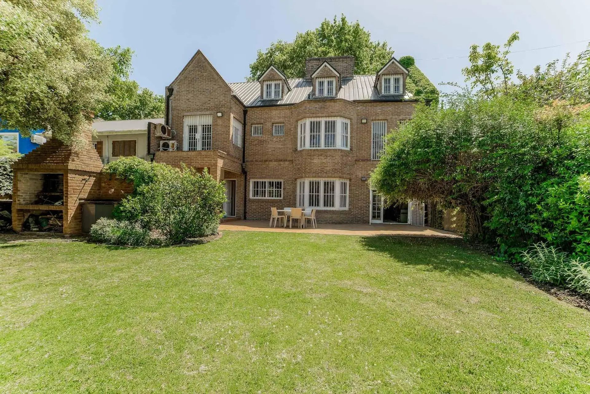 Casa com 5 dormitórios em Vicente López