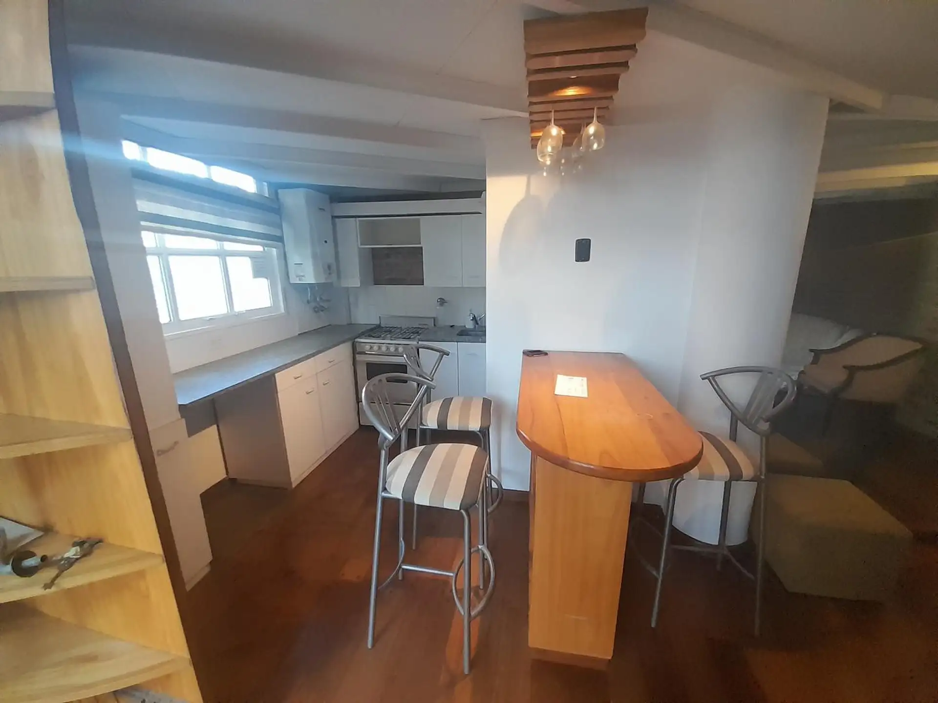 Loft de 1 dormitorio en dos plantas con balcón en Núñez