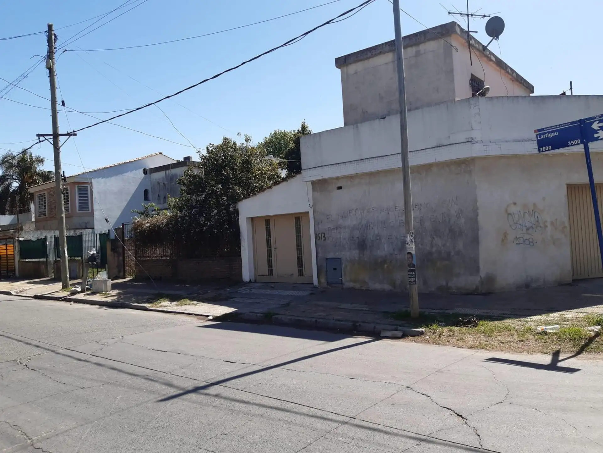 Casa de 2 dormitórios para alugar em Villa Luzuriaga, La Matanza