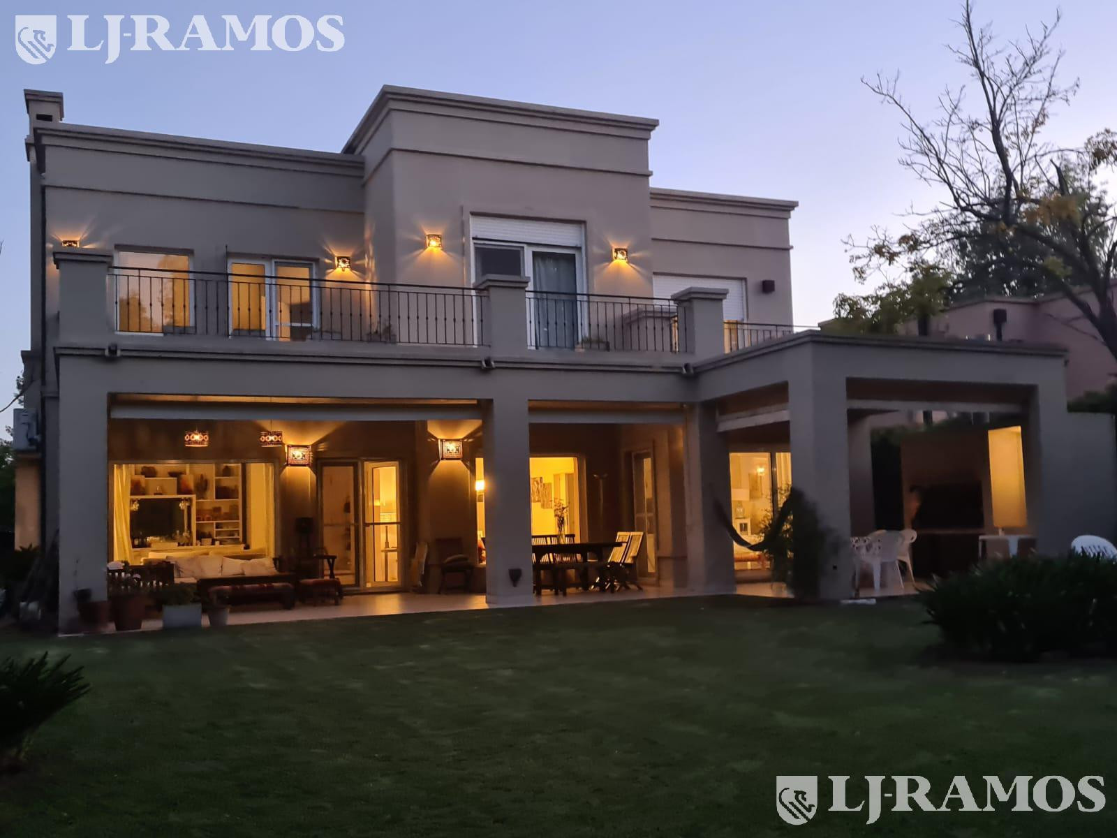 Four-bedroom house for rent in Tigre (Santa Barbara)