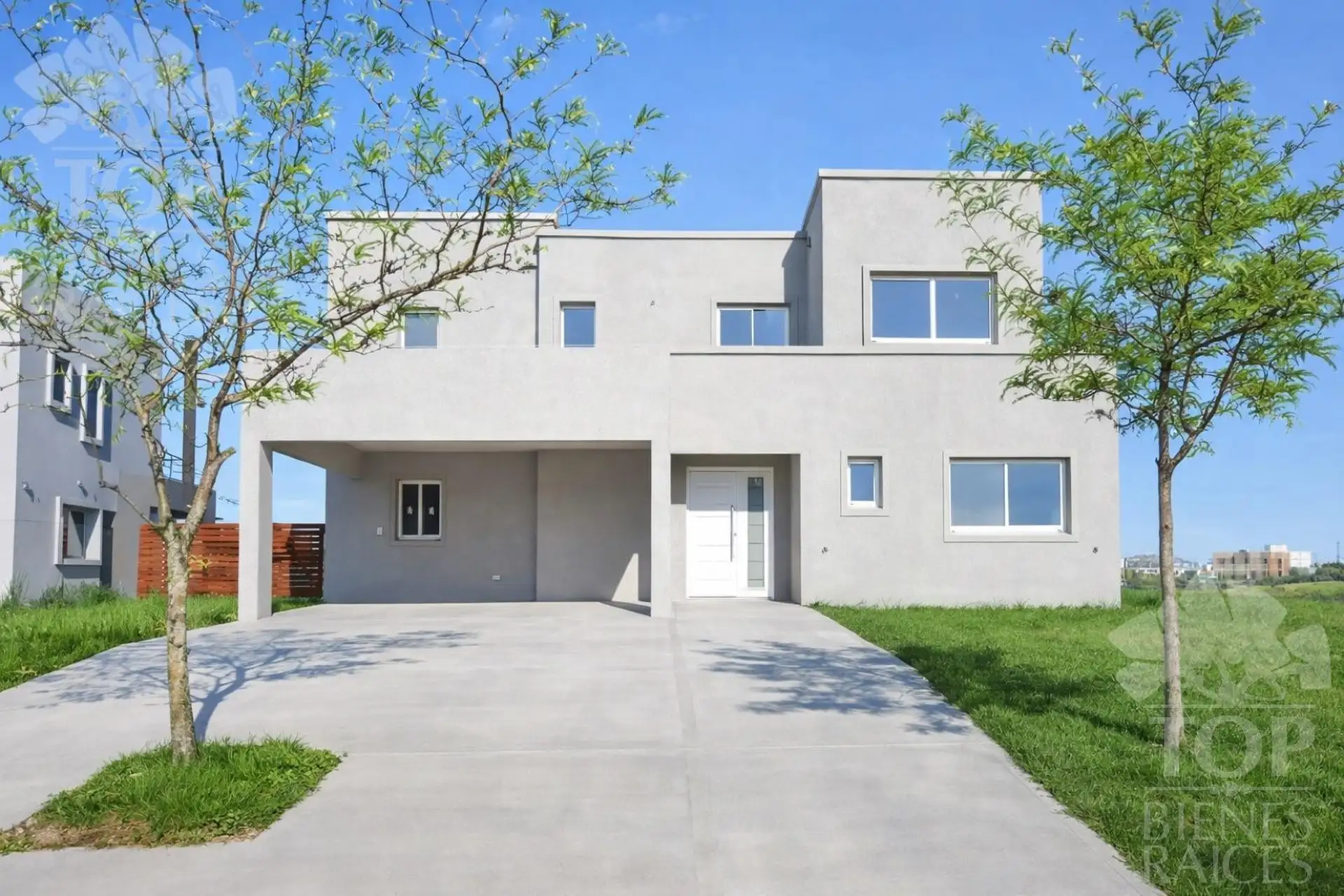 Casa amoblada de 4 dormitorios en El Cantón Norte, Escobar