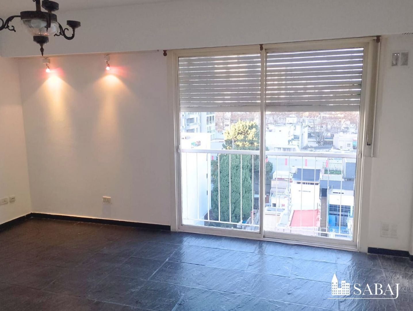 Two-room apartment with parking in Boedo