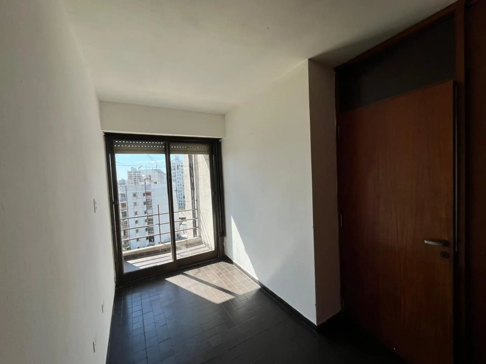 Apartamento de 2 dormitórios para alugar em La Plata