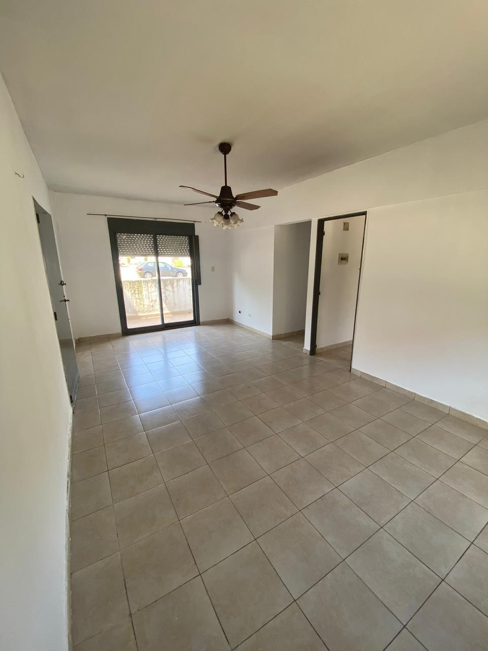 Ground-floor three-bedroom apartment in Quilmes Oeste