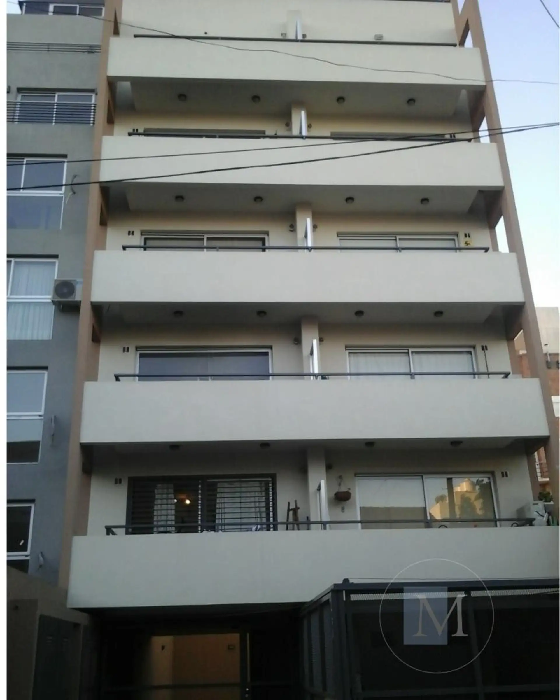 Apartamento de dois ambientes com 1 dormitório em Morón