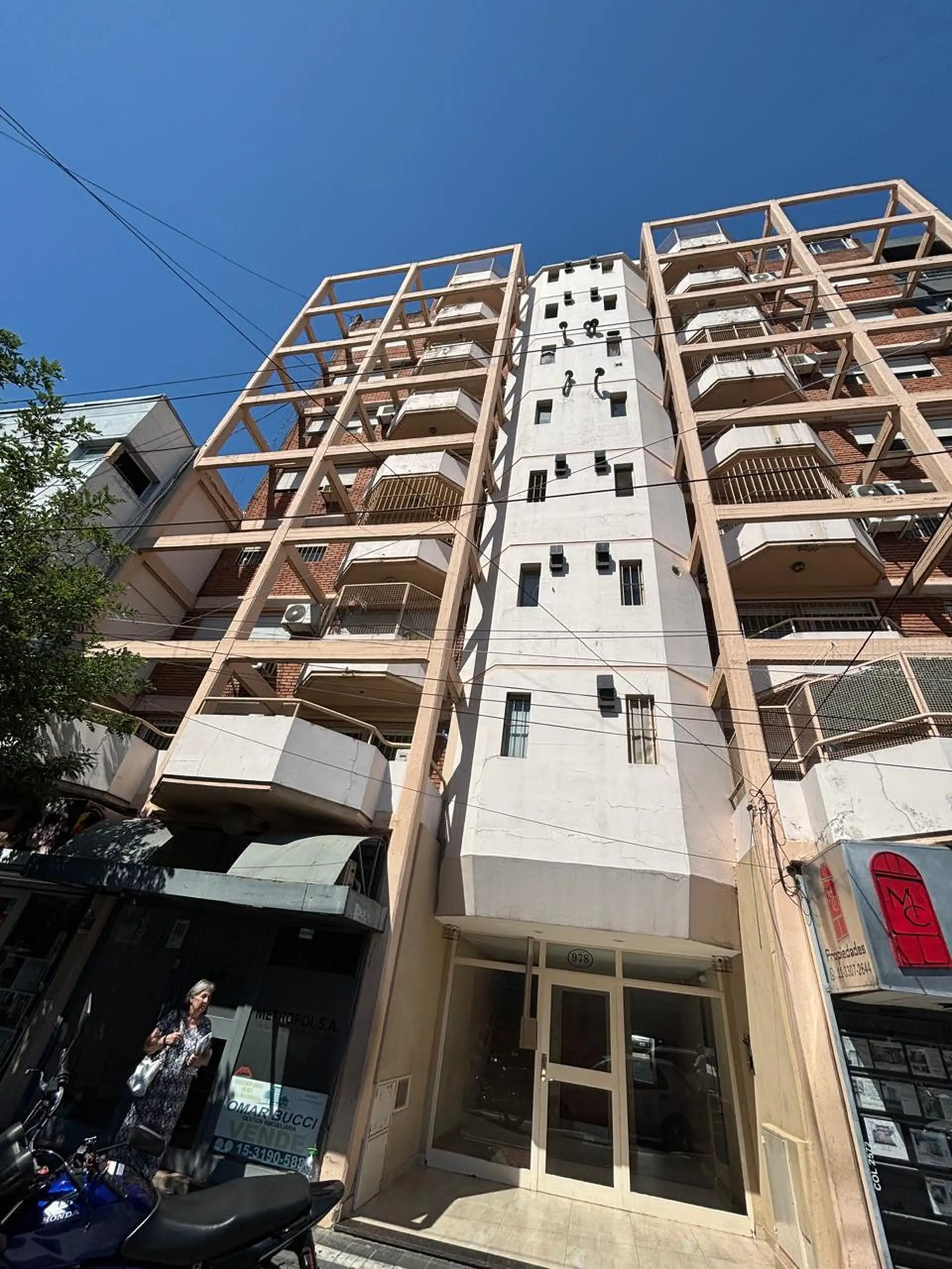 Apartamento de 1 quarto com vaga descoberta em Morón Sur