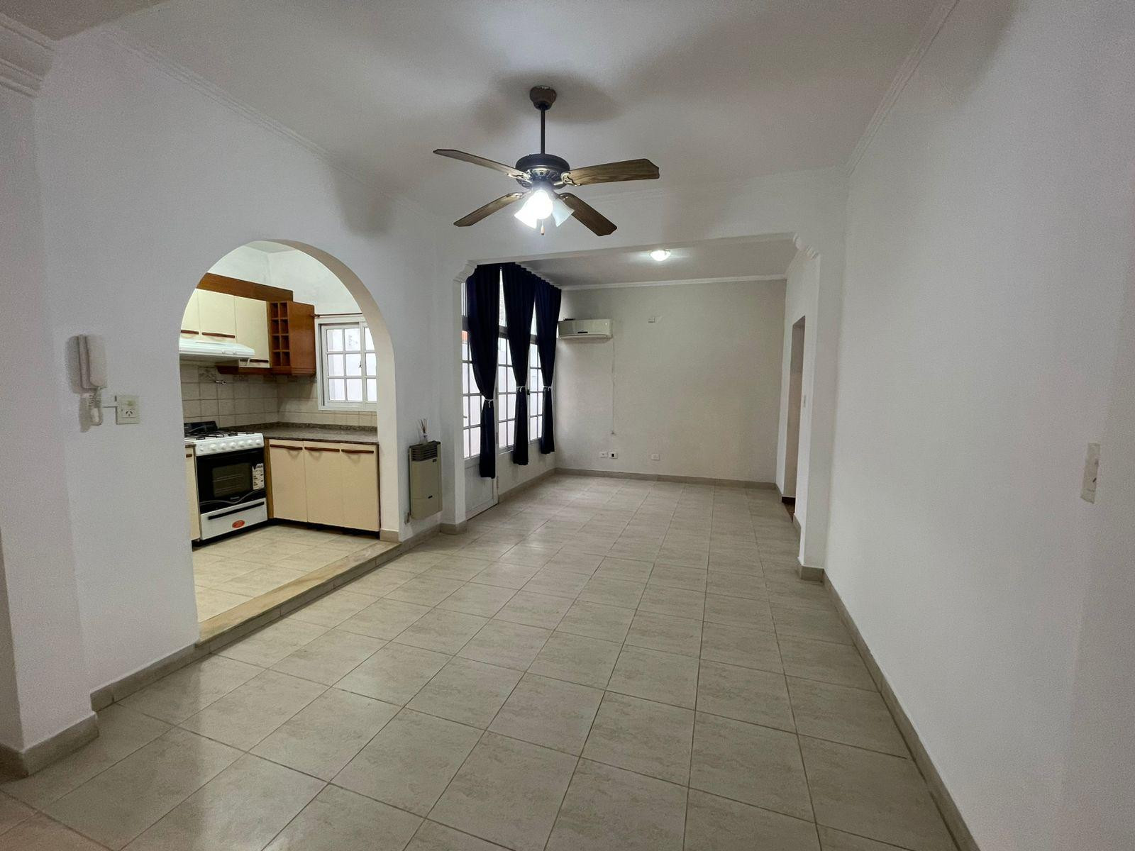 Departamento de 2 dormitorios destinado a consultorio u oficinas en Luján