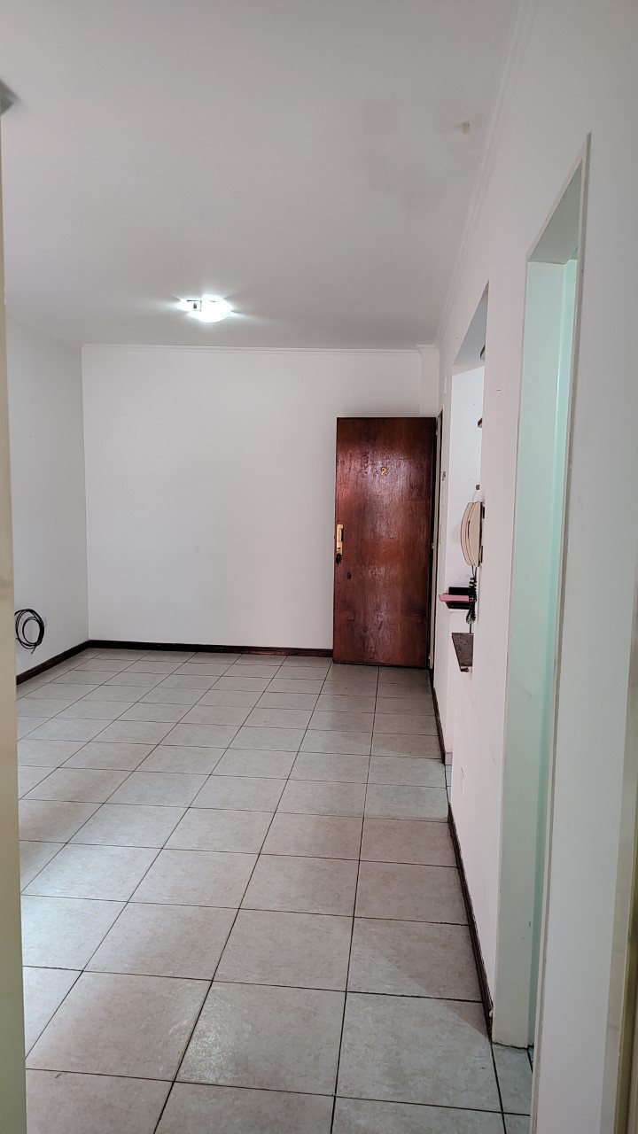 Apartamento de 2 ambientes com 1 quarto térreo por escadas em San Fernando