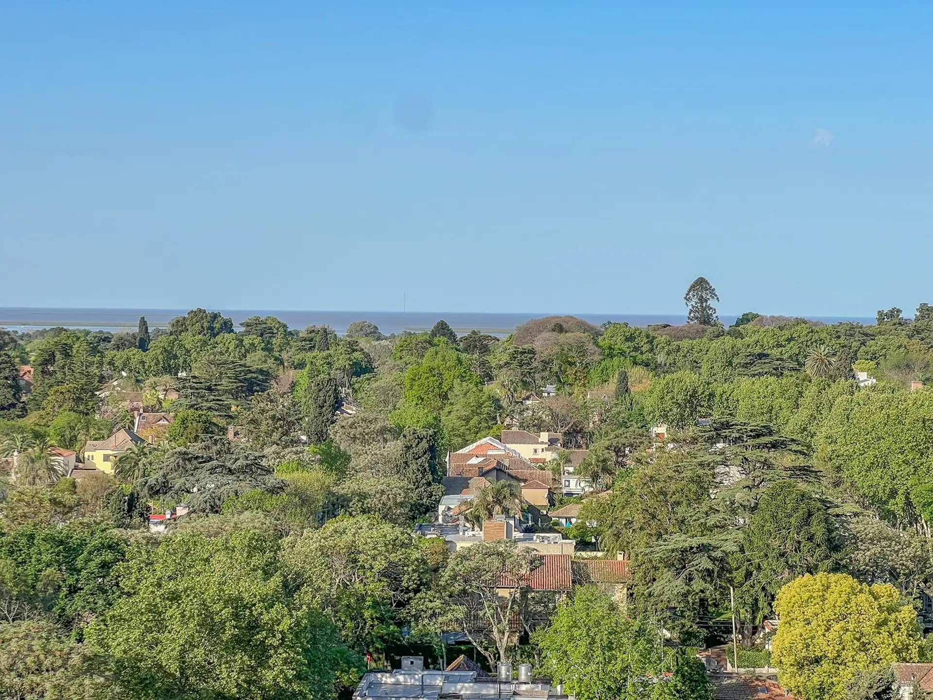 Трёхкомнатная квартира с 2 спальнями в Beccar