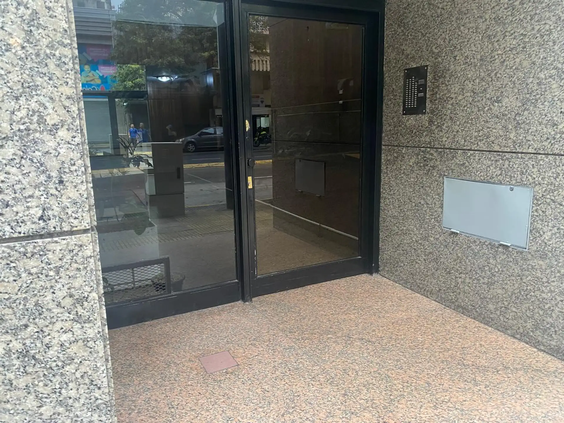 Departamento monoambiente de 30 m² con aire acondicionado en Retiro