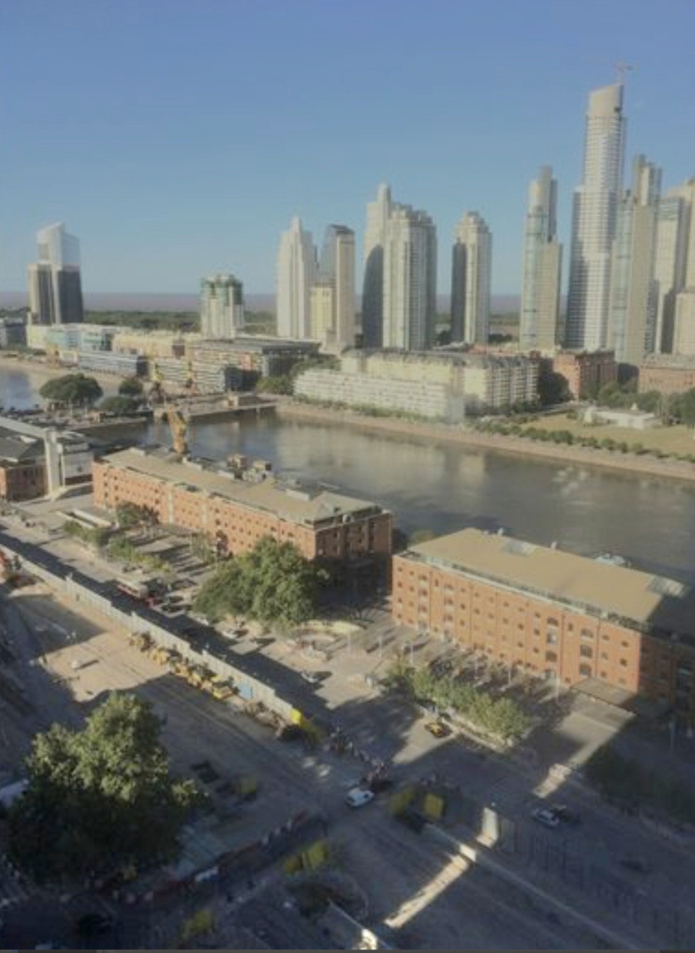 Kitnet de 37 m² no 20º andar em San Telmo, de frente para o Dique 2