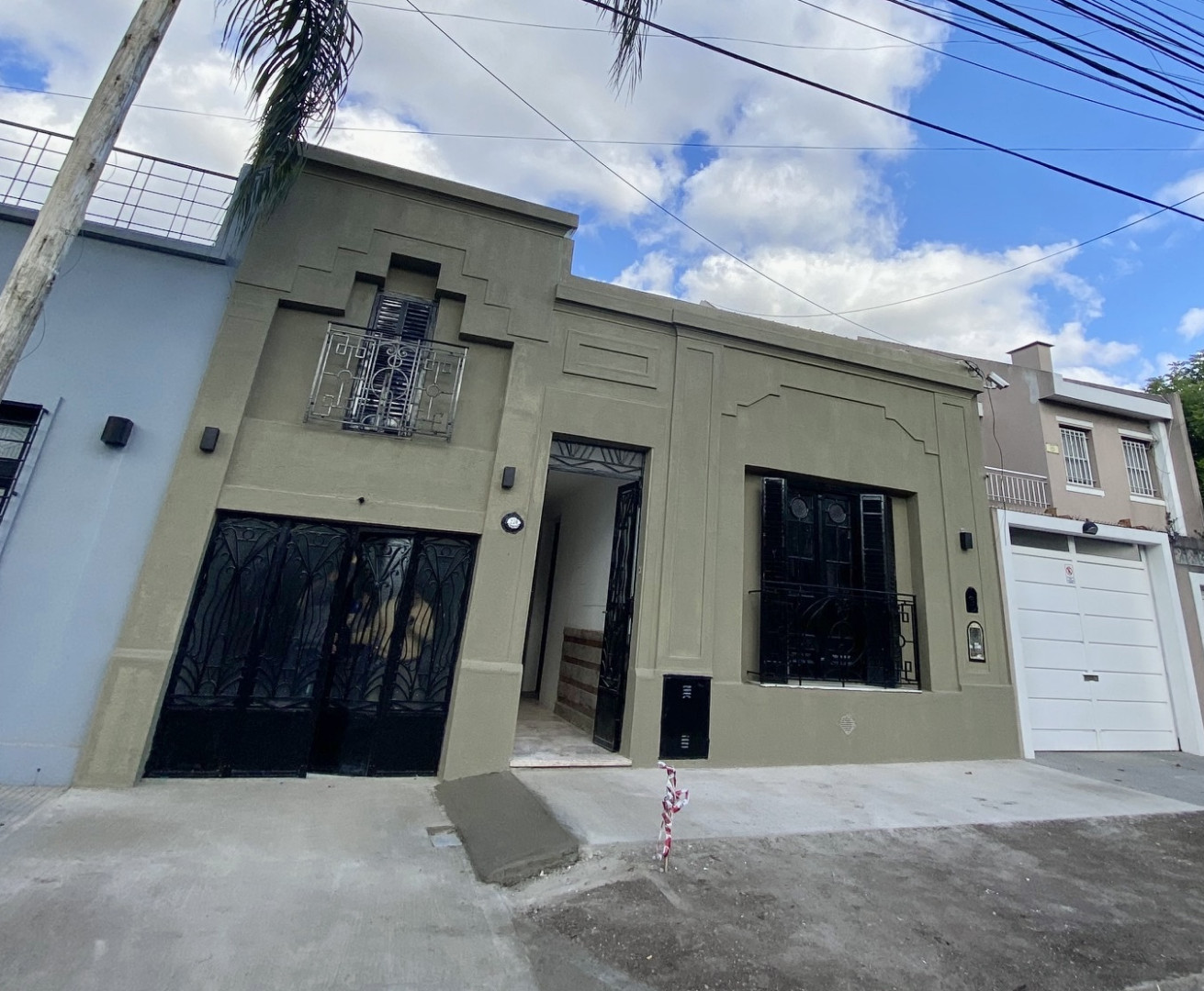 Four-bedroom house in Haedo Sur, Morón