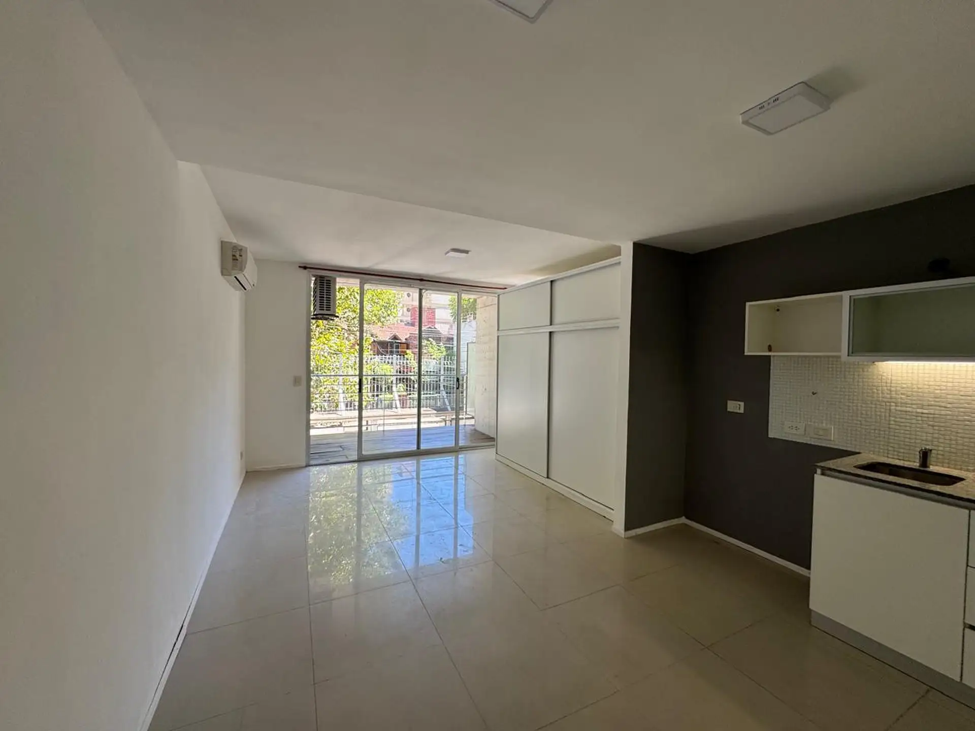 Studio apartment in General San Martín