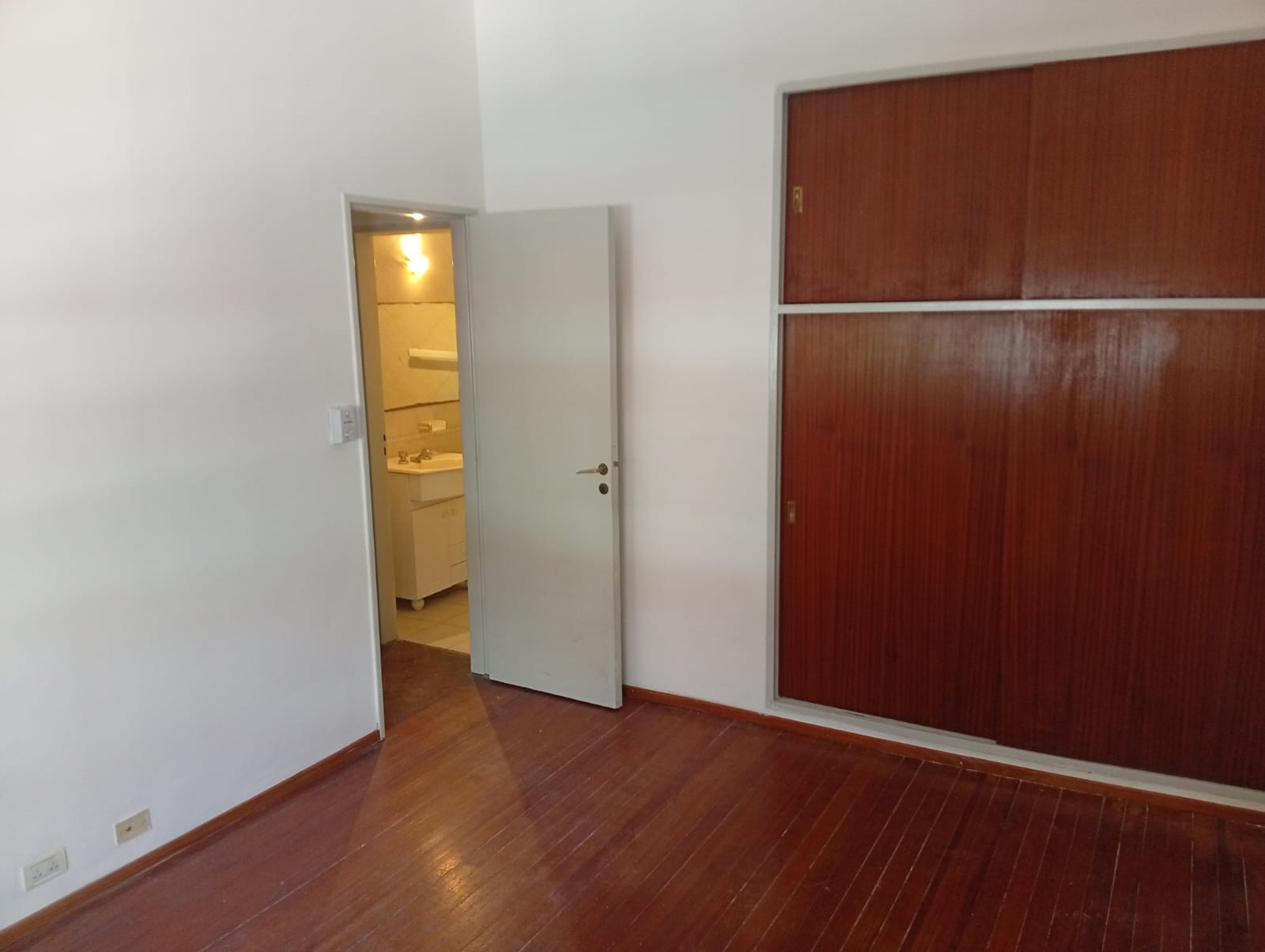 Two-bedroom PH in Belgrano