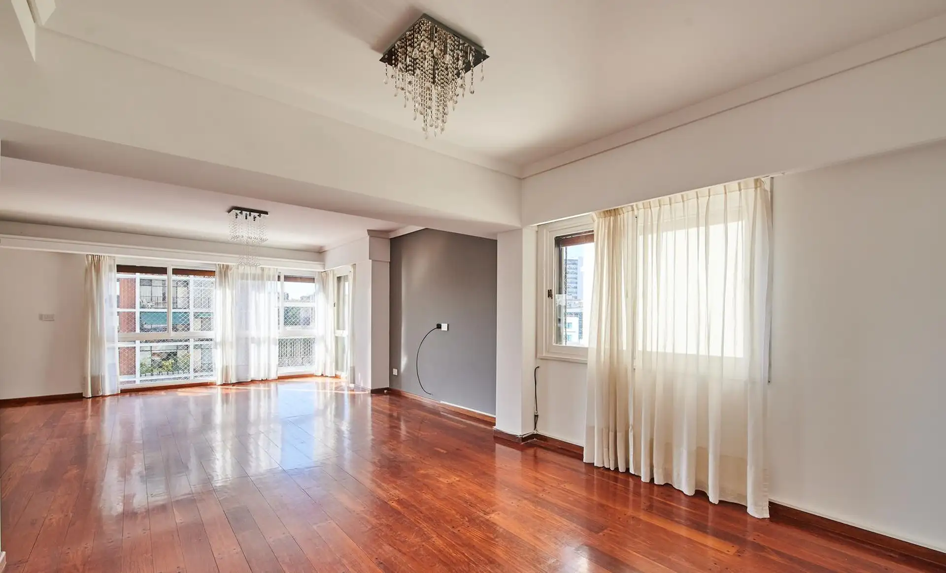 Четырёхкомнатная квартира 205 m² в Vicente López (Olivos)