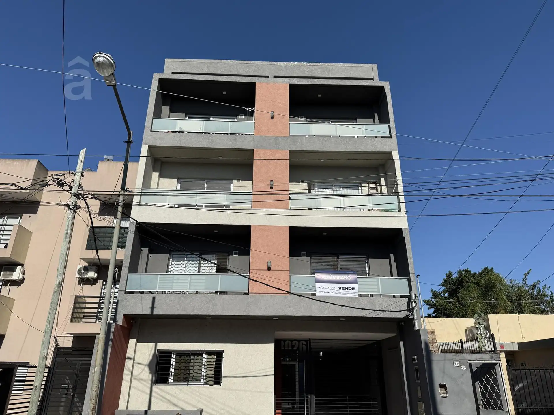 Two-room apartment with parking in General San Martín