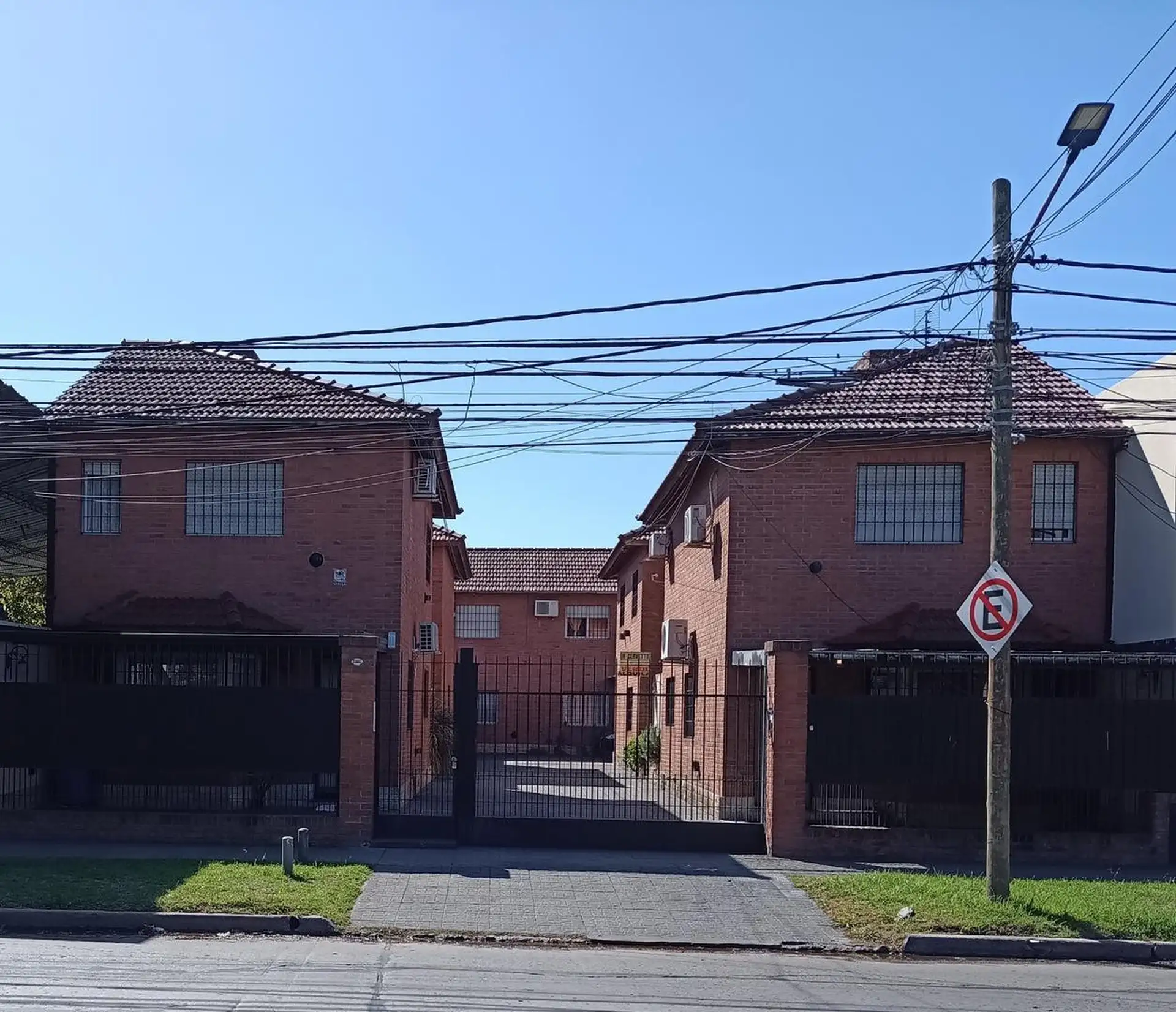 PH dúplex de 2 dormitorios en Moreno con cochera