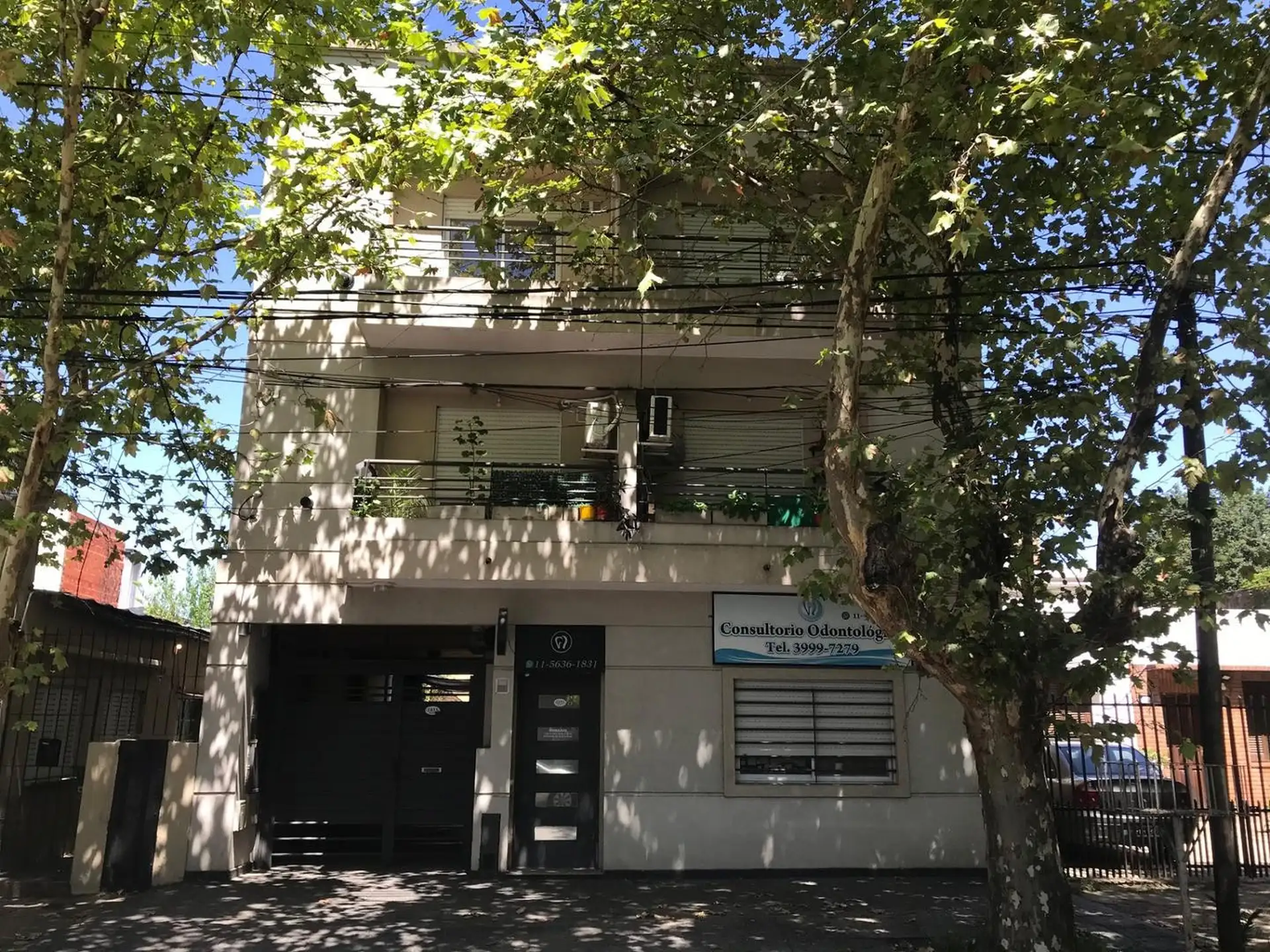 2 ambientes con balcón y baño