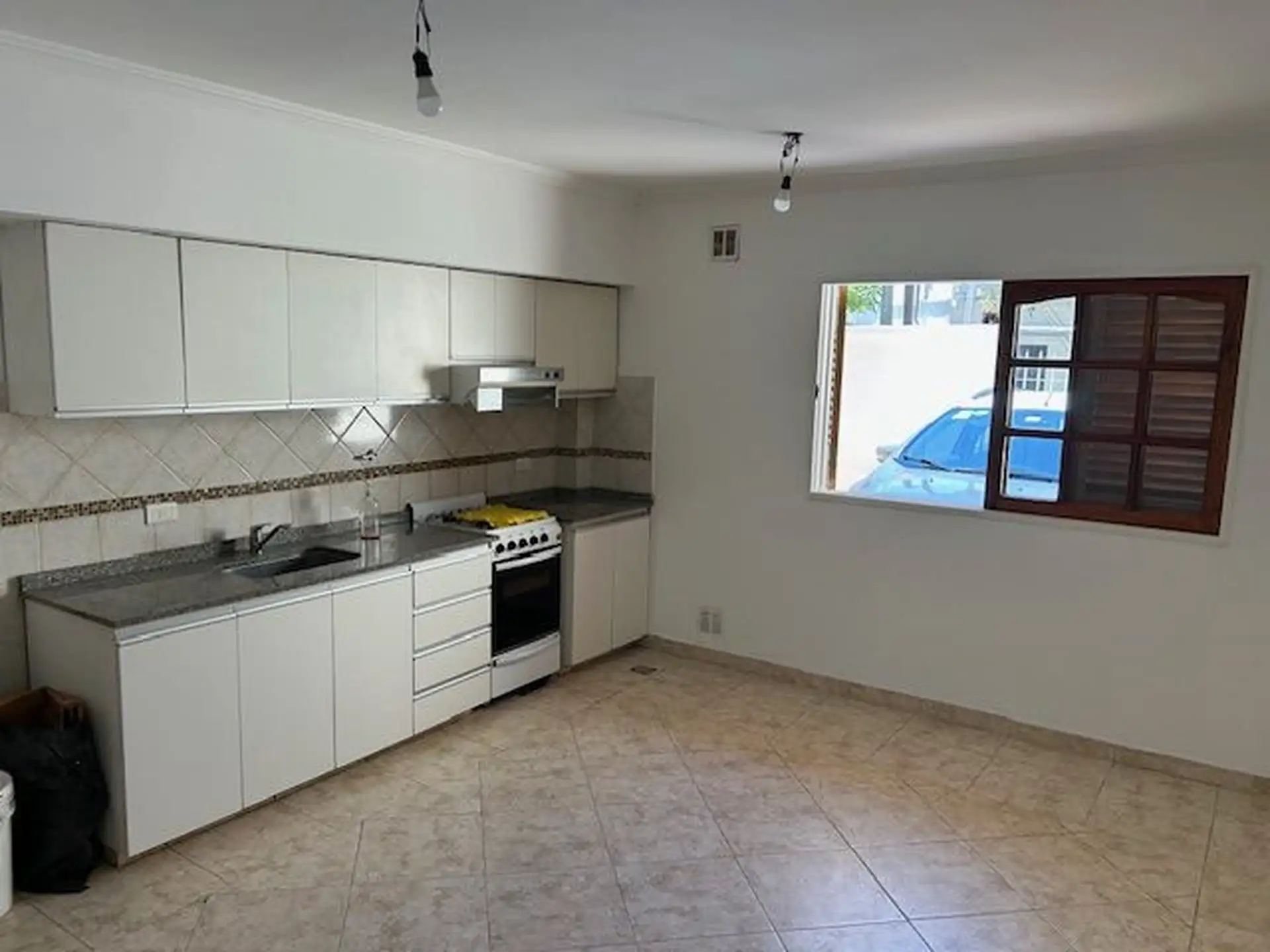 Apartamento de dois ambientes com 1 quarto em Lanús