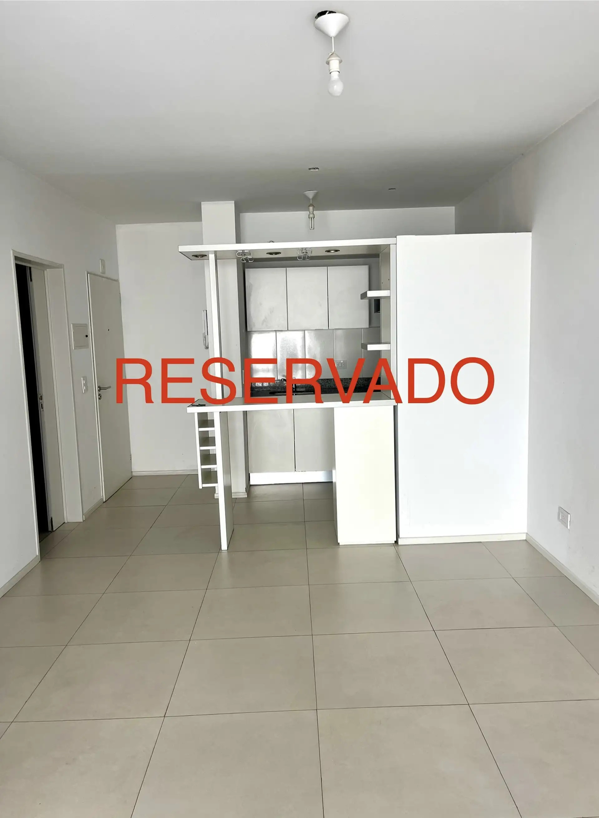 Departamento de 1 dormitorio con balcón en Monte Castro