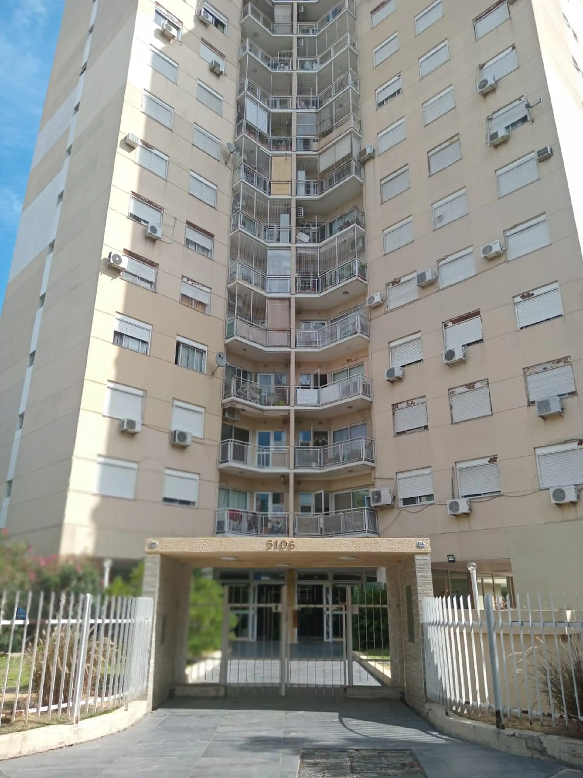 Квартира с 2 комнатами и балконом в Mataderos