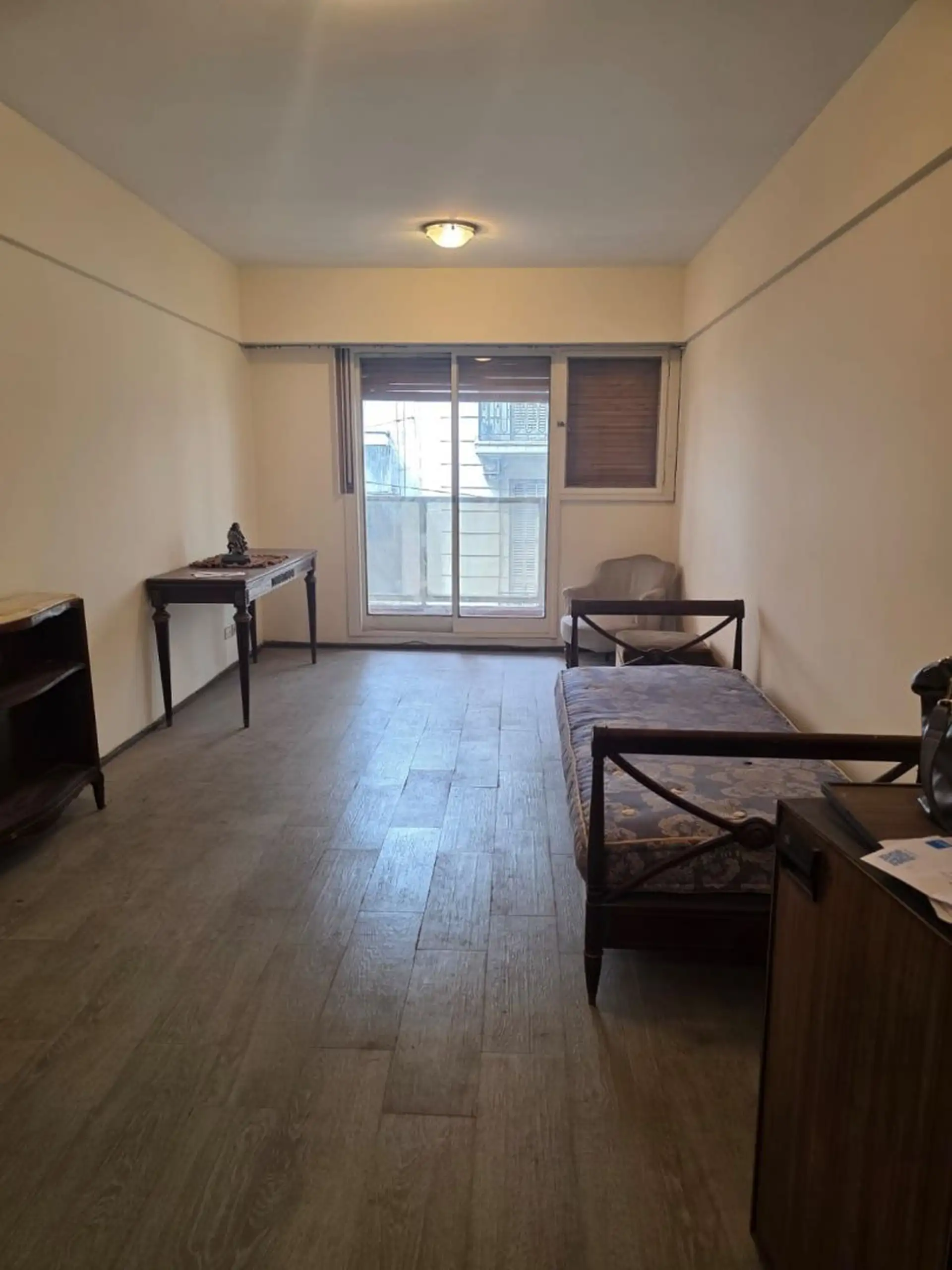 Departamento de 2 ambientes con balcón al contrafrente en Congreso