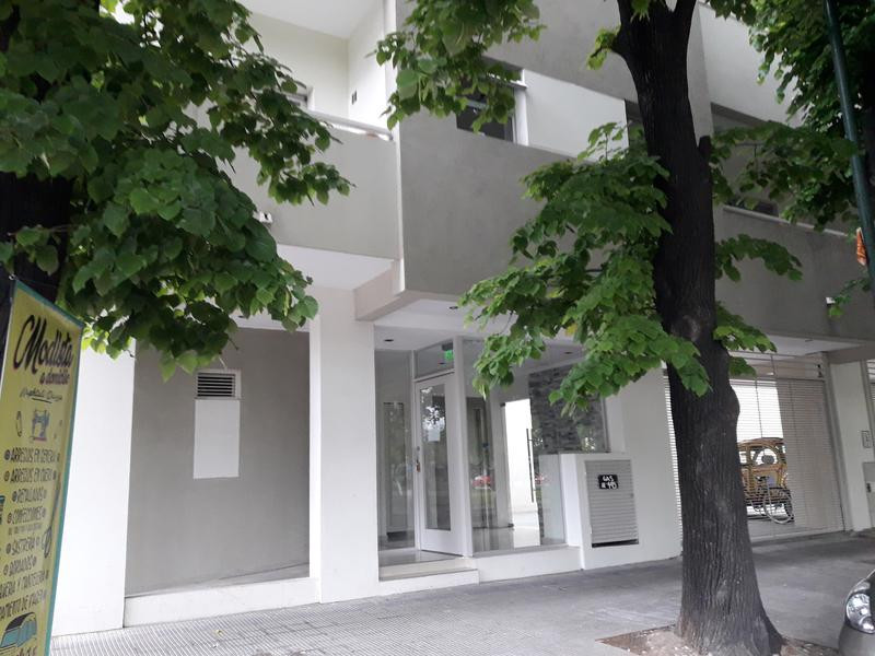 Departamento de 1 dormitorio con vista a Plaza España en Buenos Aires