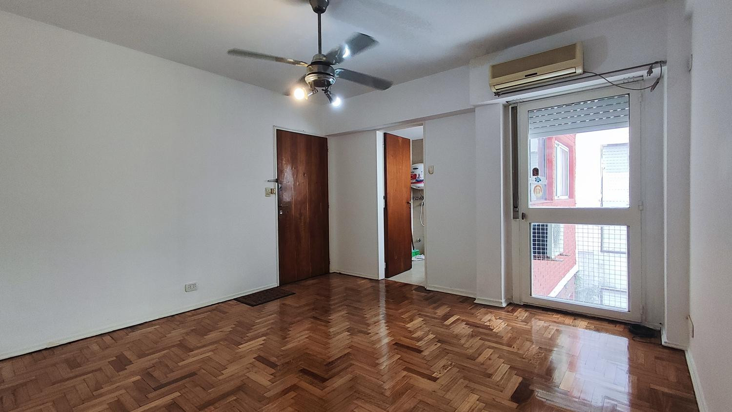 One-bedroom apartment on Av. Corrientes in San Nicolás
