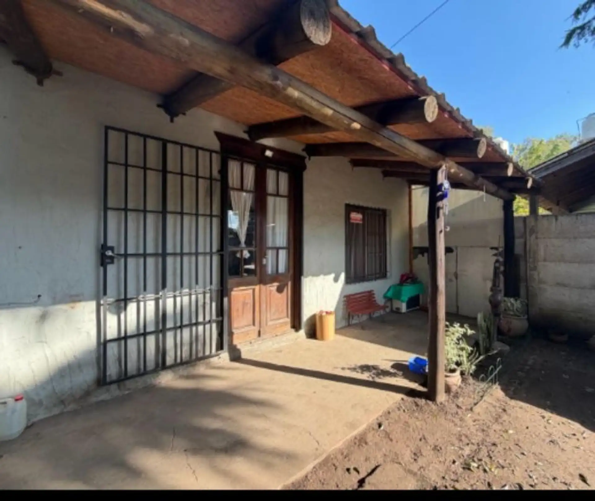 Casa de 3 ambientes con 2 dormitorios en José C. Paz