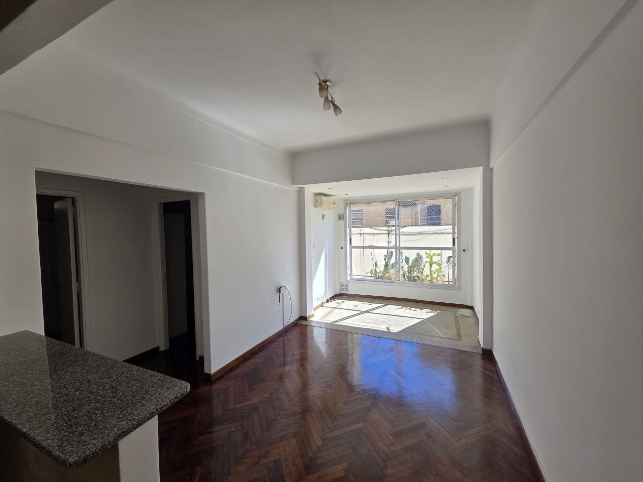 Departamento de 3 ambientes con 2 dormitorios en Barracas