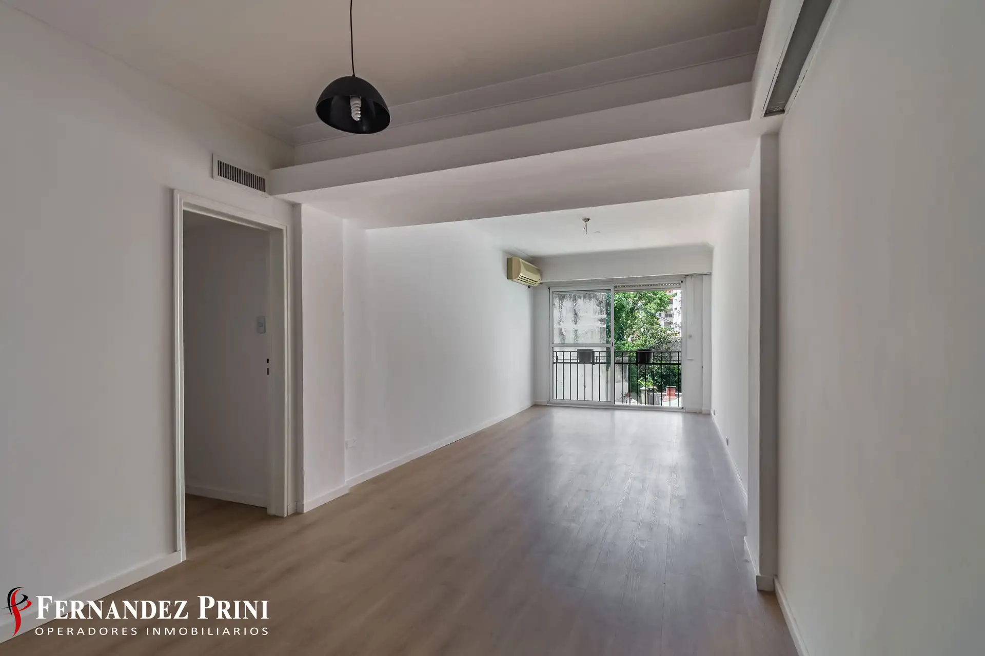 Three-bedroom apartment in Recoleta