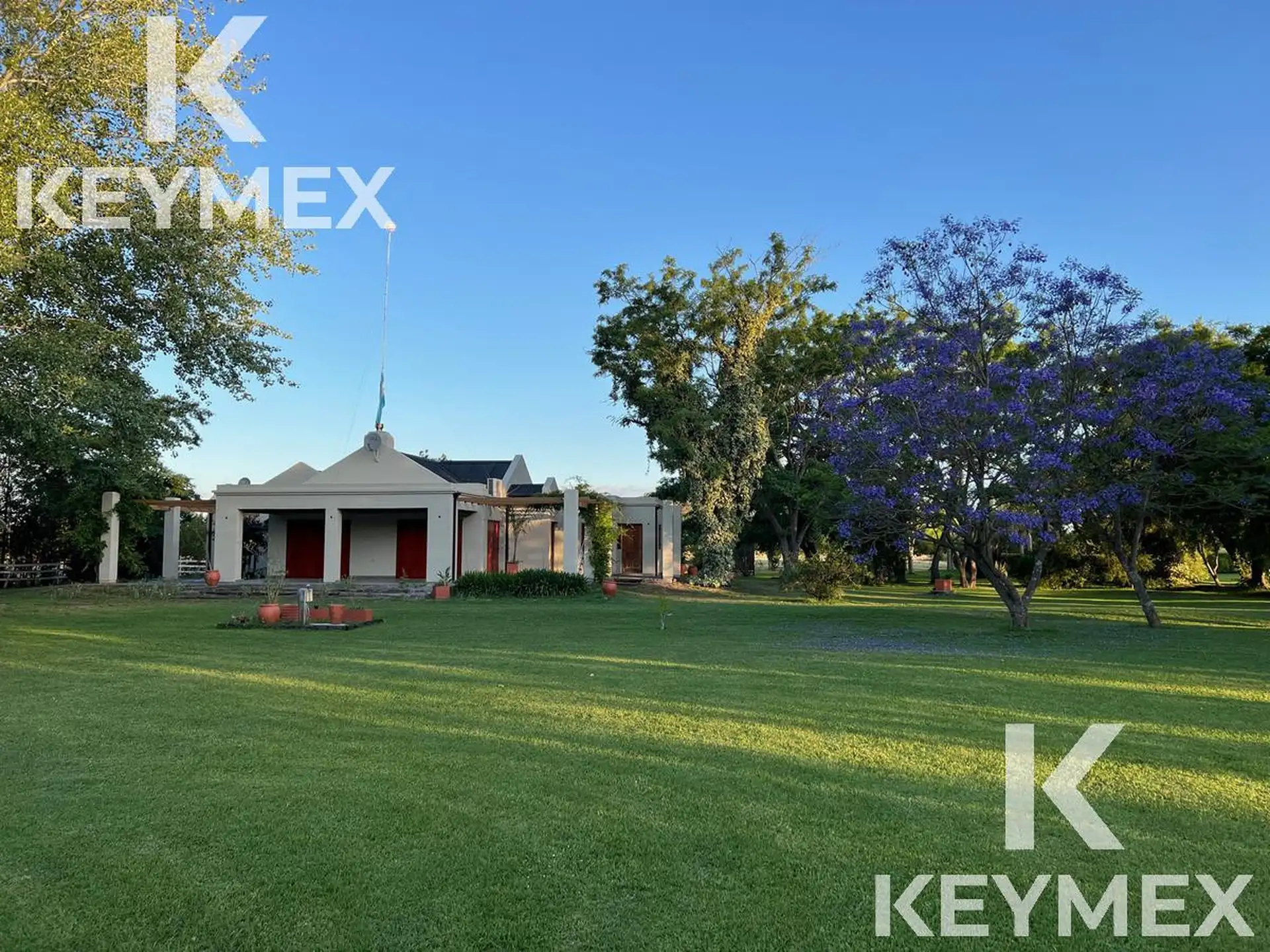 Частный дом с 4 спальнями в Los Hornos