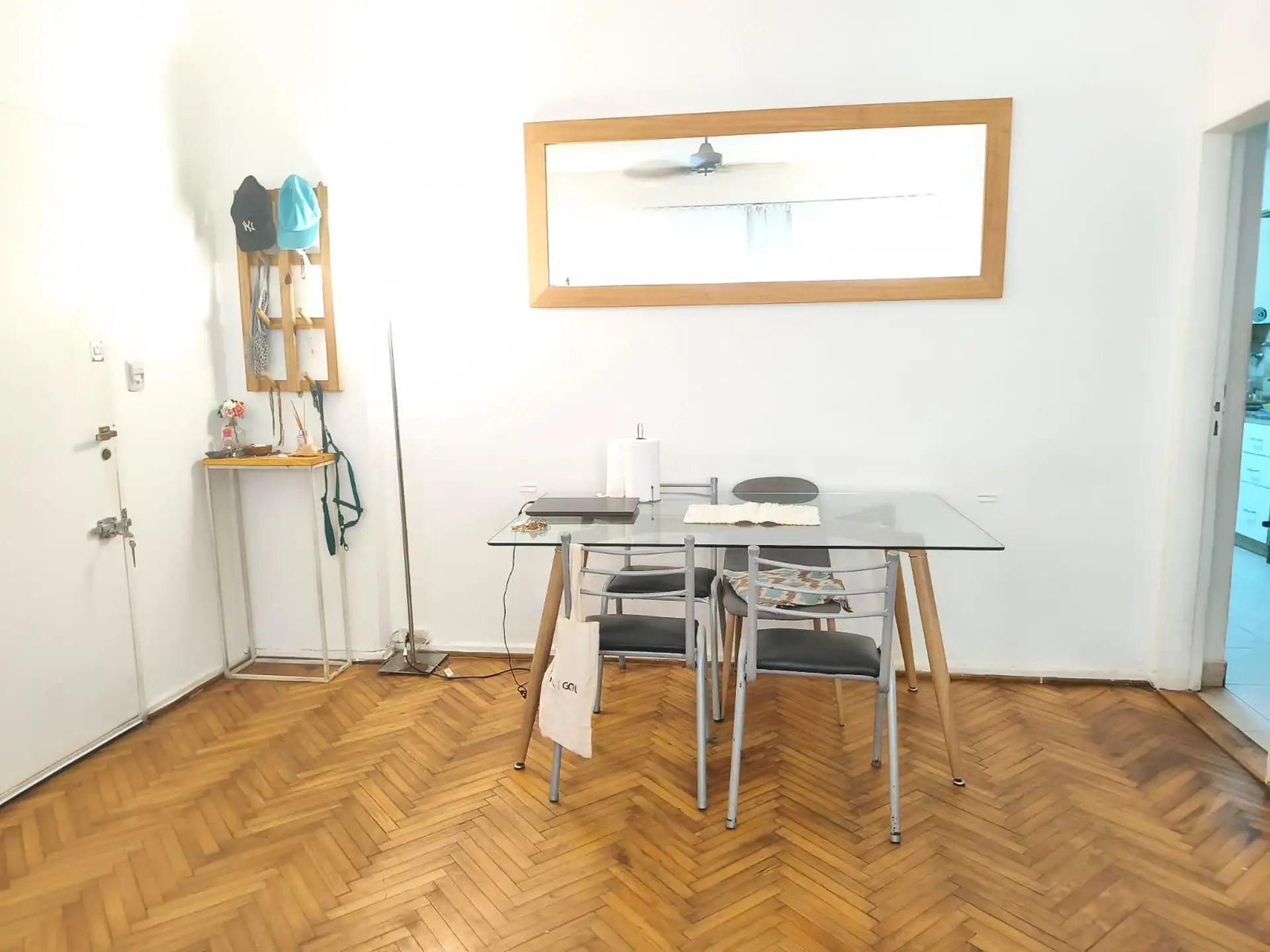 Two-bedroom apartment with private patio in Recoleta