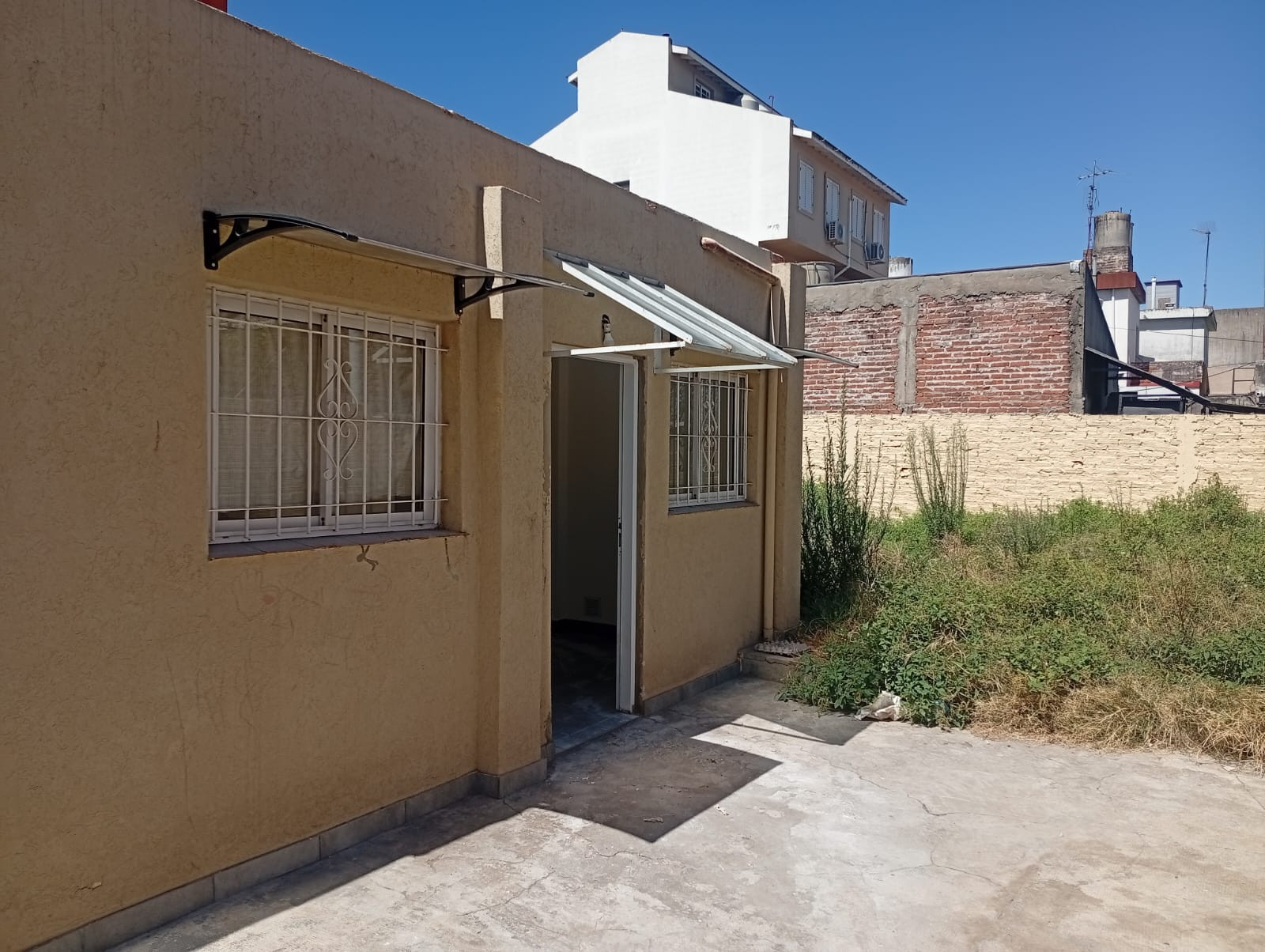 PH de três ambientes com 2 dormitórios em Villa Bosch