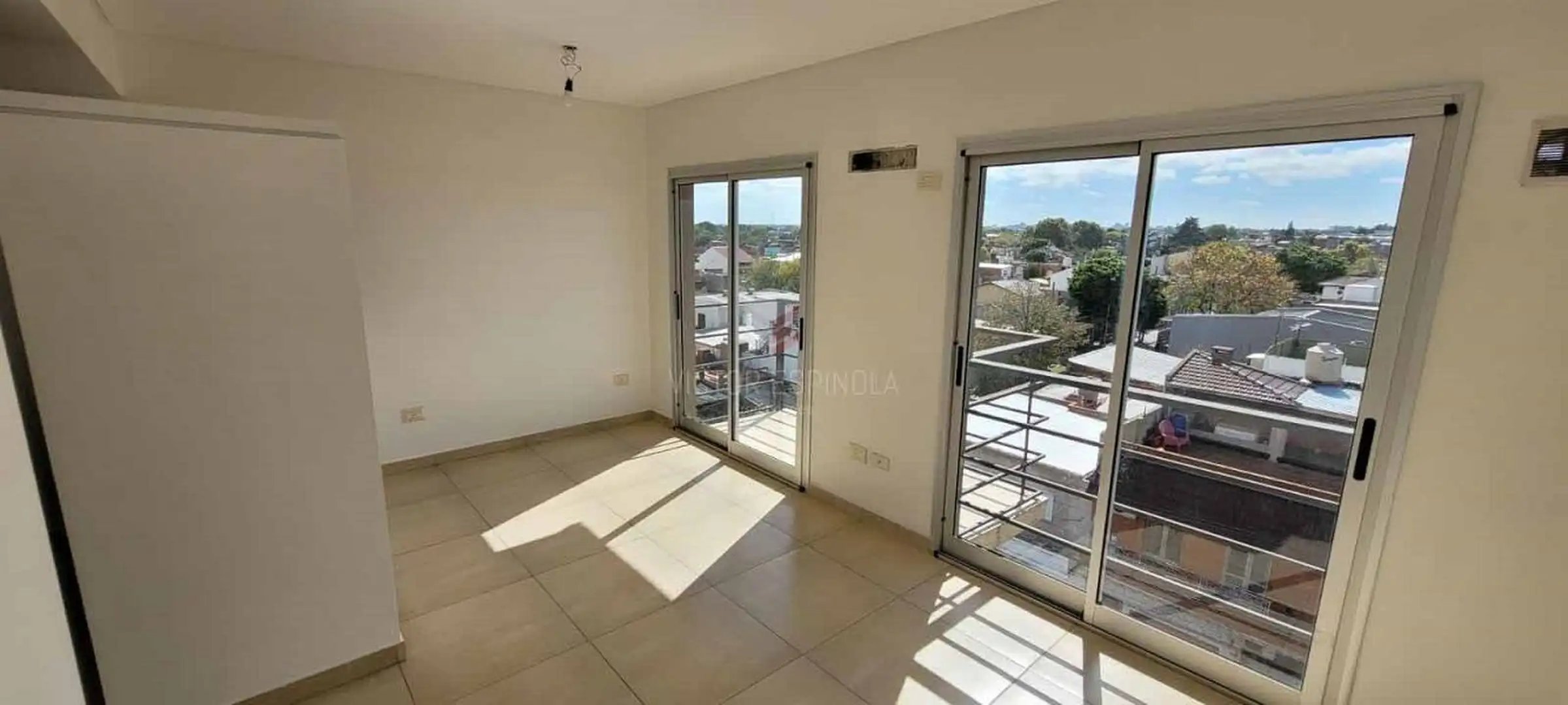 Apartamento meio andar de 2 ambientes com 1 quarto em Tres de Febrero