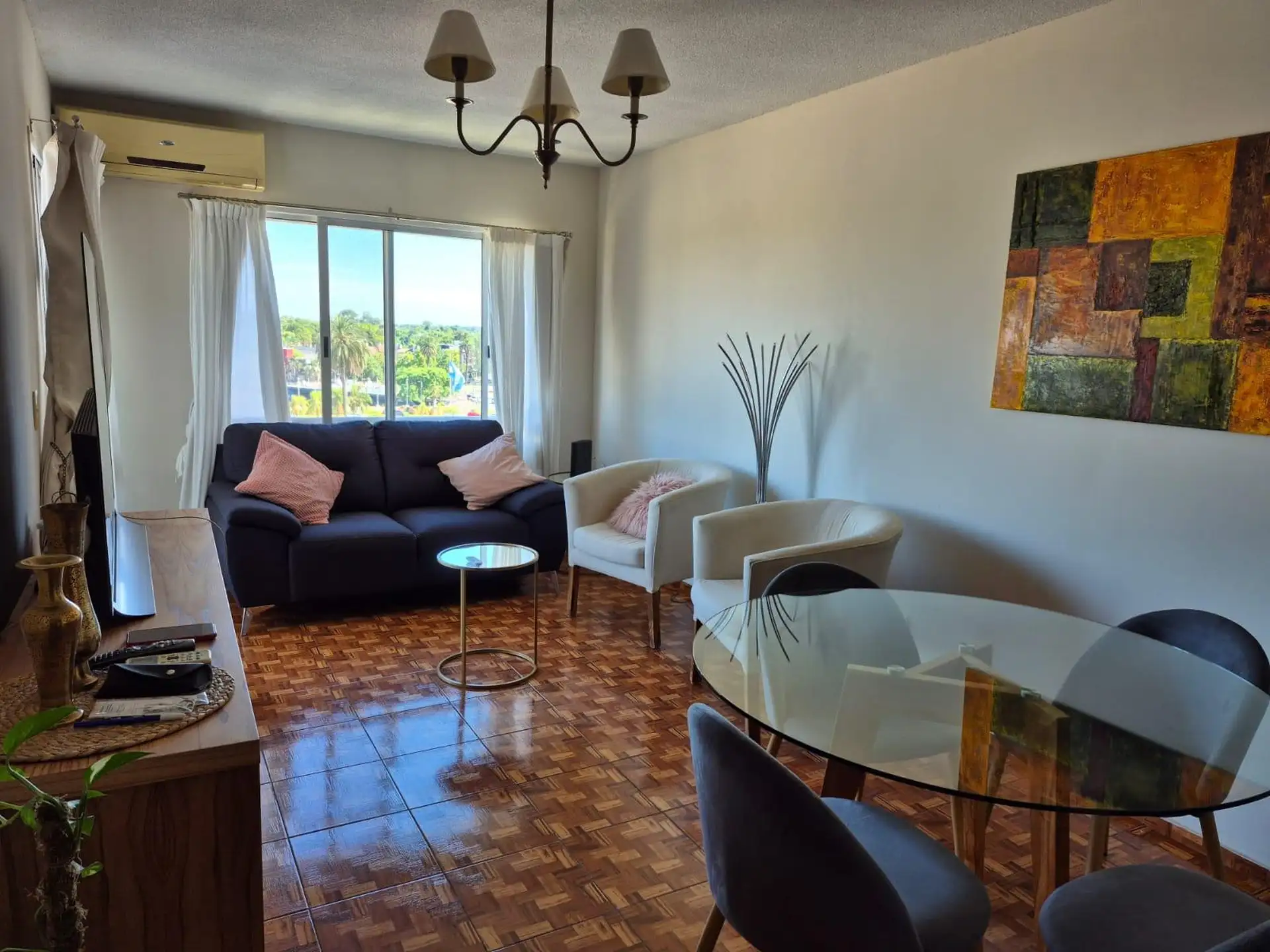 Departamento de 3 ambientes con cochera en Tigre Centro
