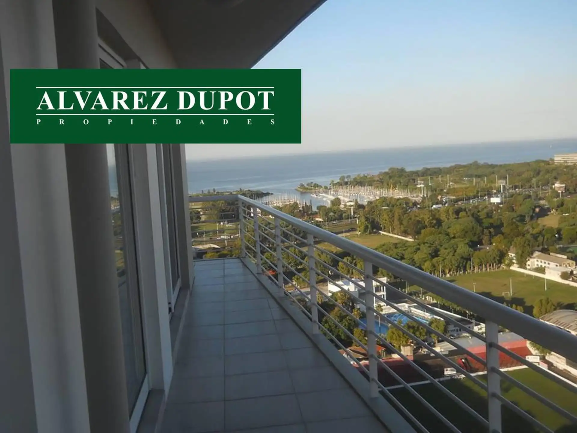 Двухспальная квартира в Núñez с балконом и парковкой в Torre Rio Centennial