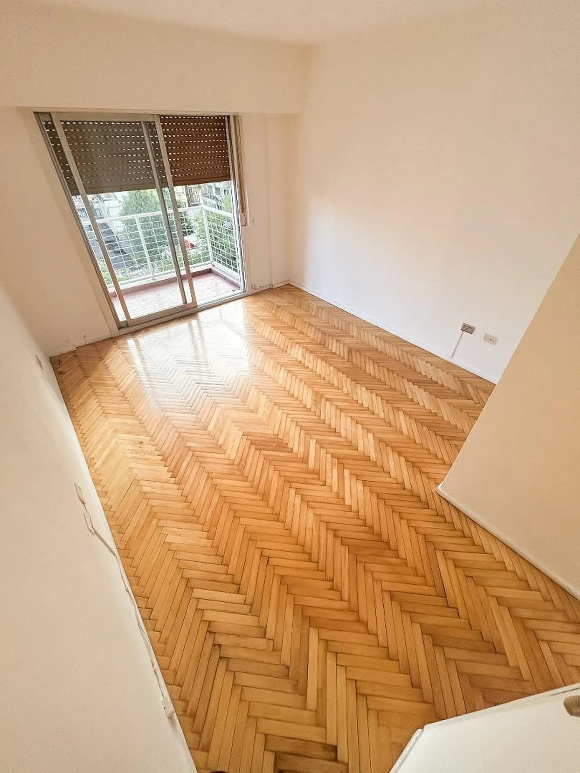 Departamento monoambiente en alquiler en Flores