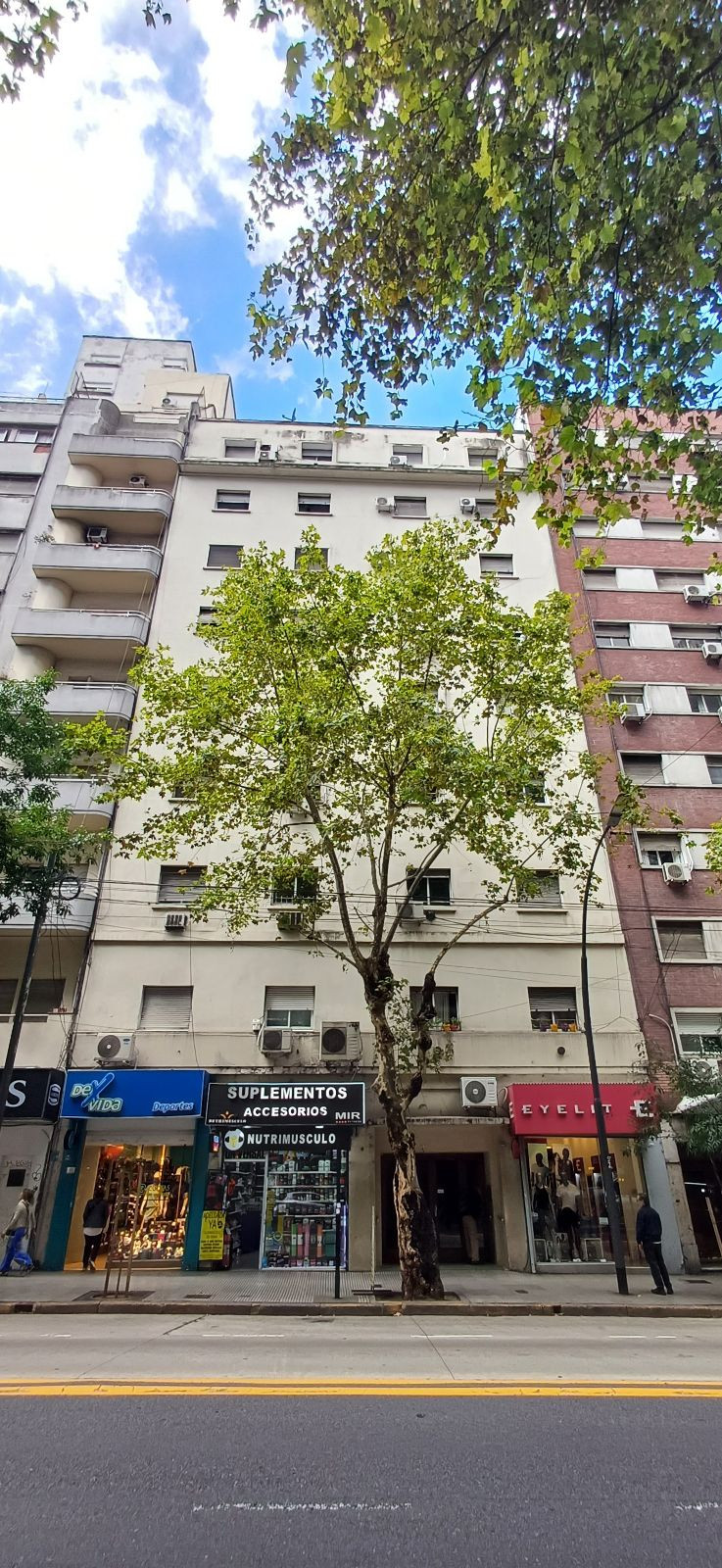 Two-room apartment suitable for professional use in Recoleta