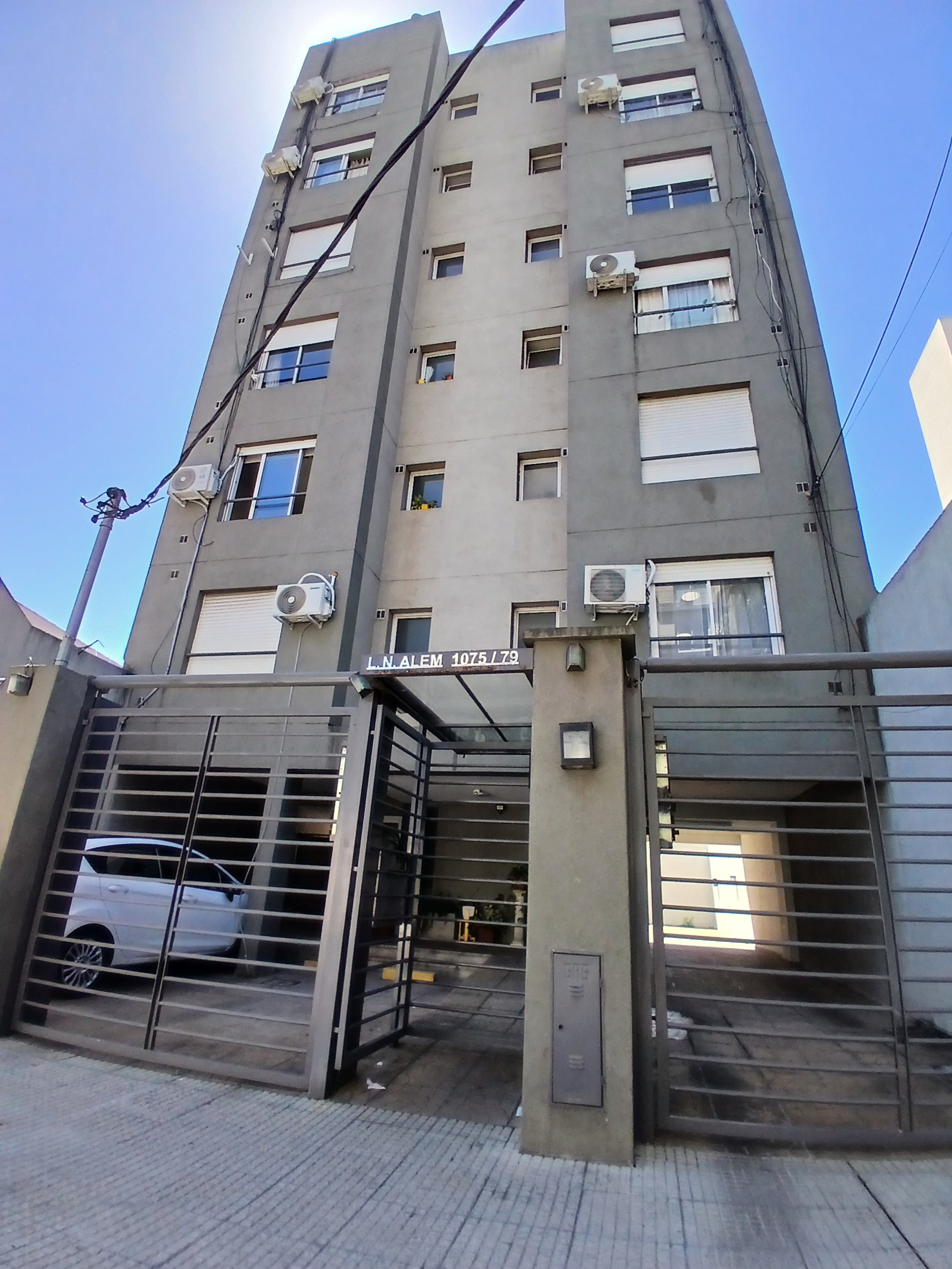 Departamento de 2 ambientes con cochera en Morón Norte