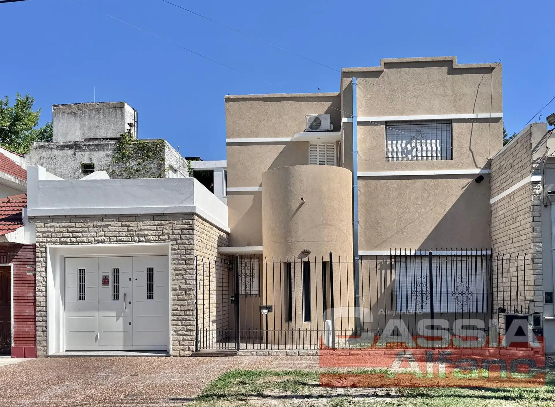 Casa com 2 dormitórios em Lomas de Zamora