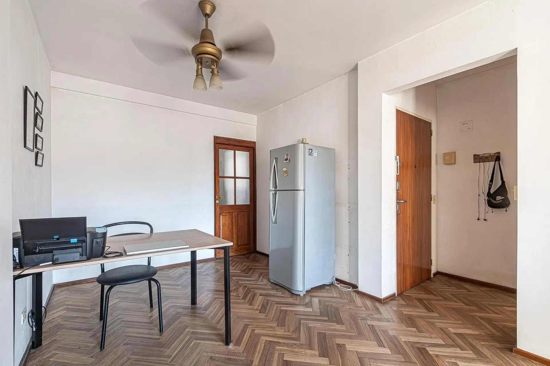 Three-room apartment with balcony in Beccar