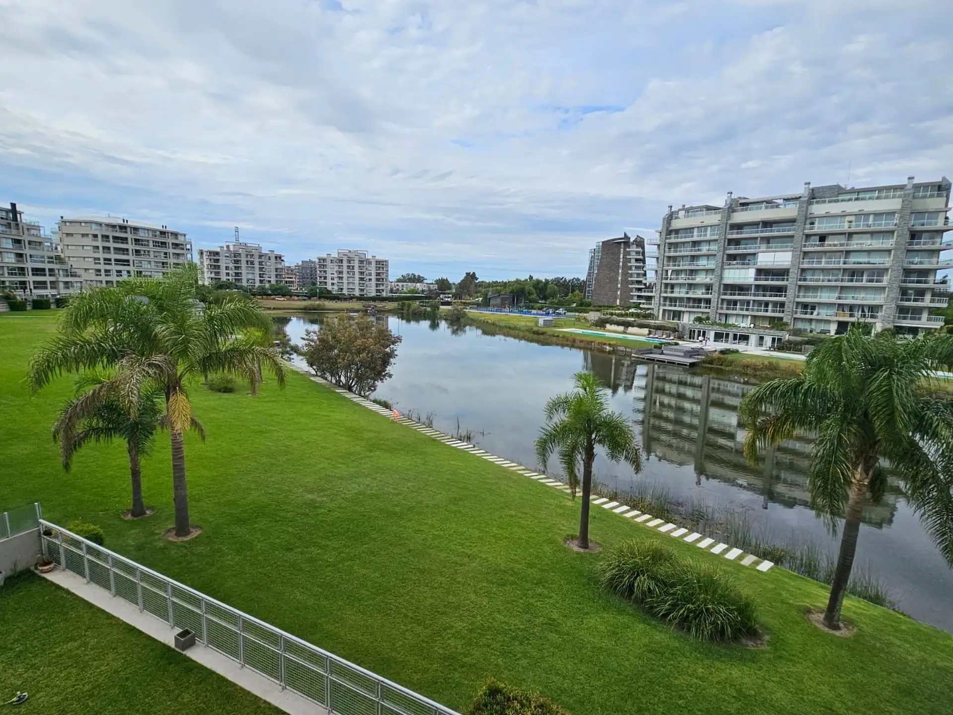Apartamento de 1 quarto com vista para o lago em Nordelta