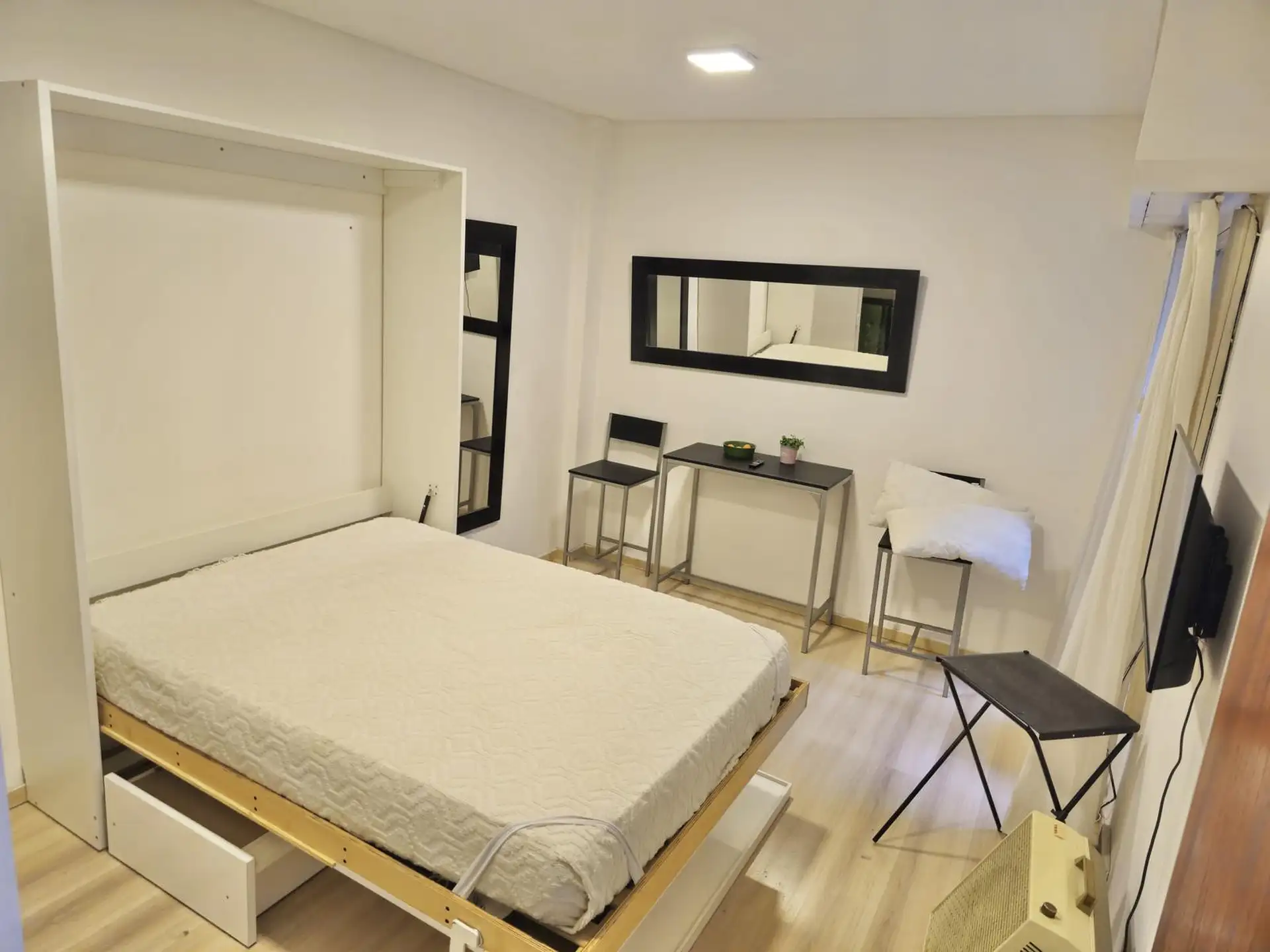 Furnished studio apartment in Recoleta