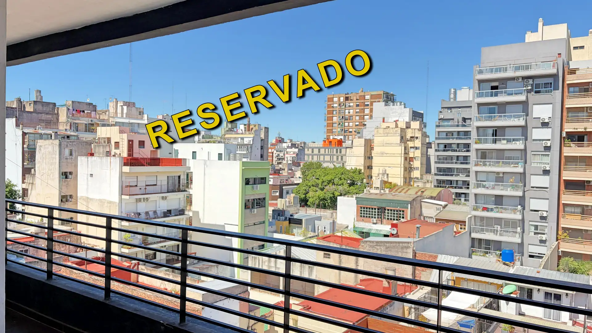 Departamento de 2 ambientes con balcón corrido en Villa Crespo