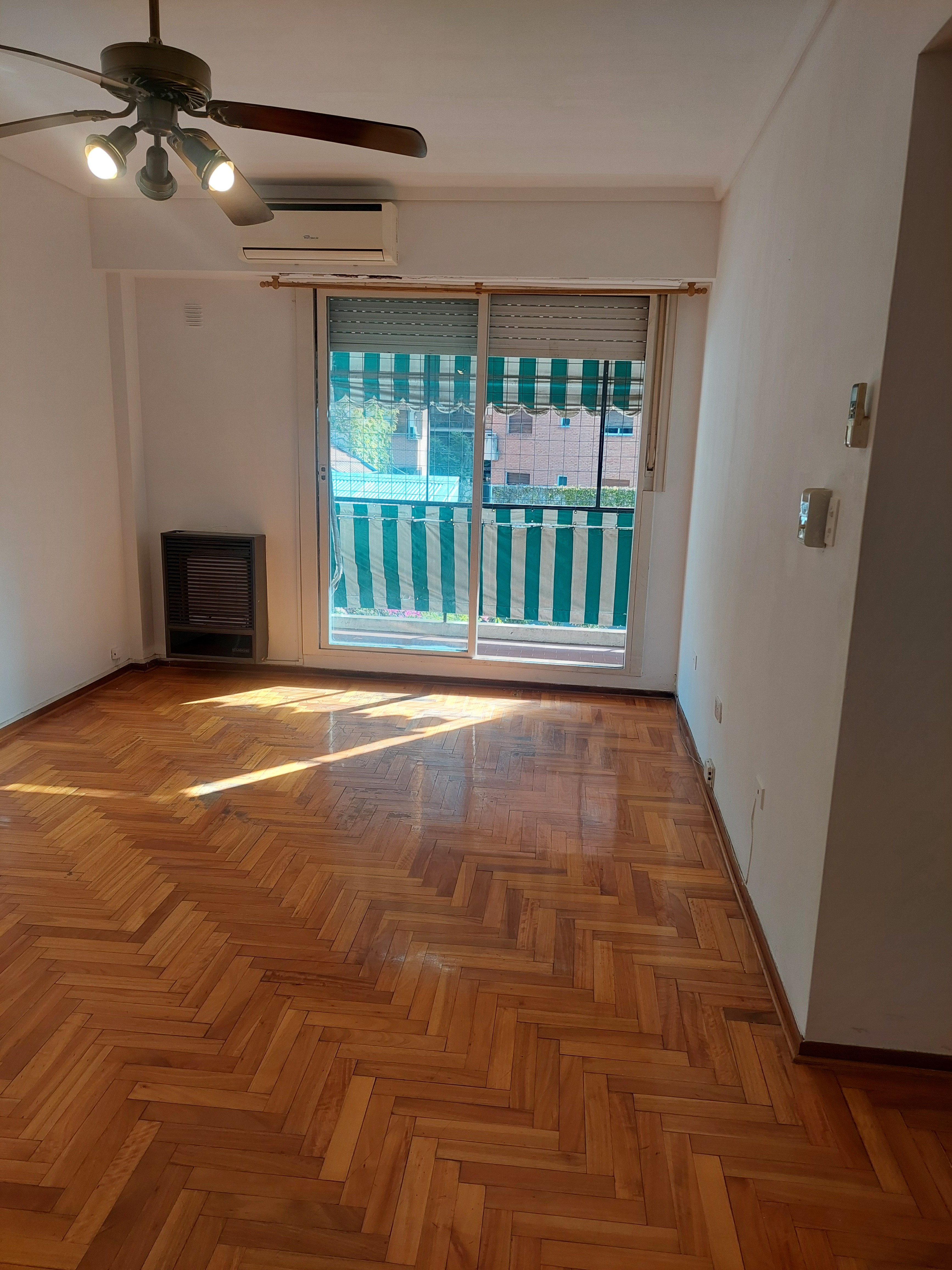 Квартира с 2 спальнями и балконом в Núñez