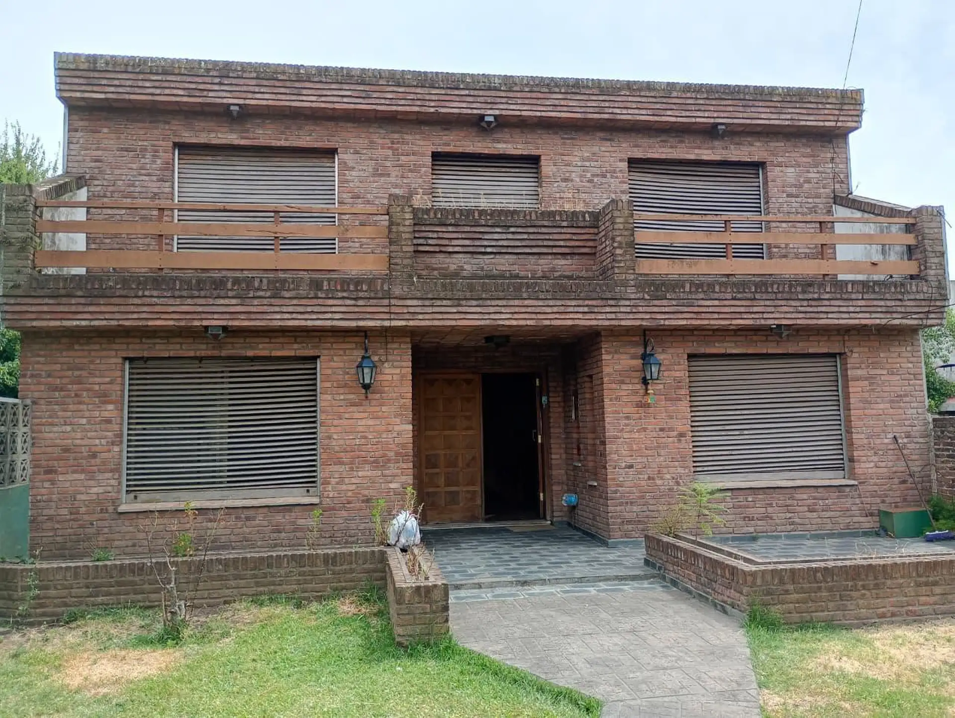 Casa de 4 dormitorios en Moreno centro