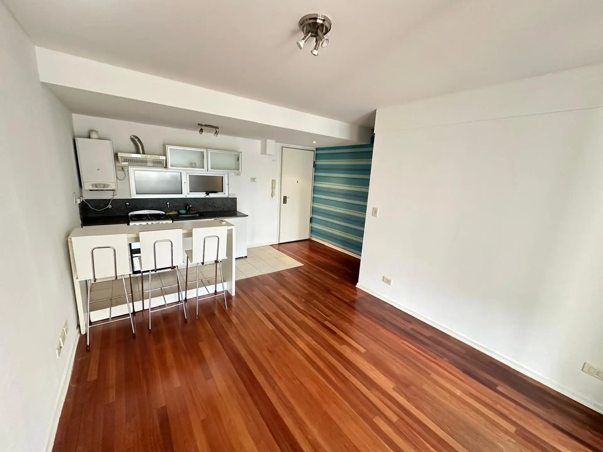 Полуэтажная квартира с 1 спальней с мебелью в Palermo Hollywood