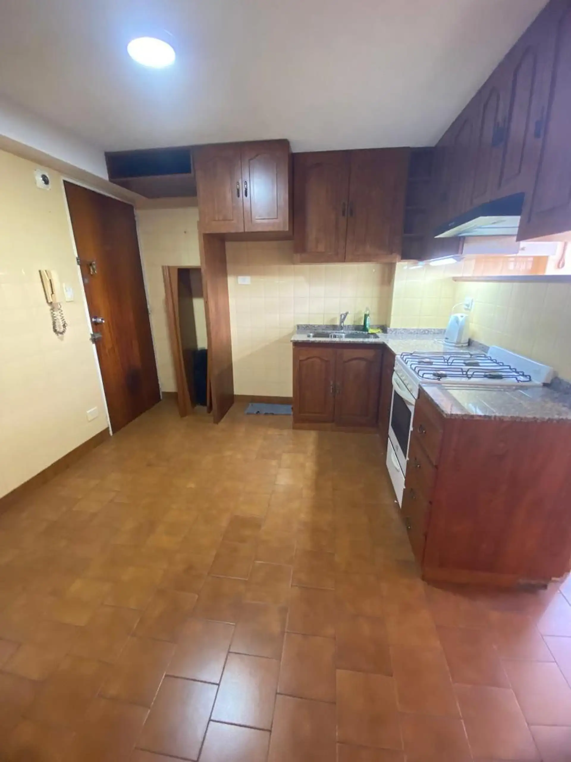 Двухкомнатная квартира с балконом в Quilmes