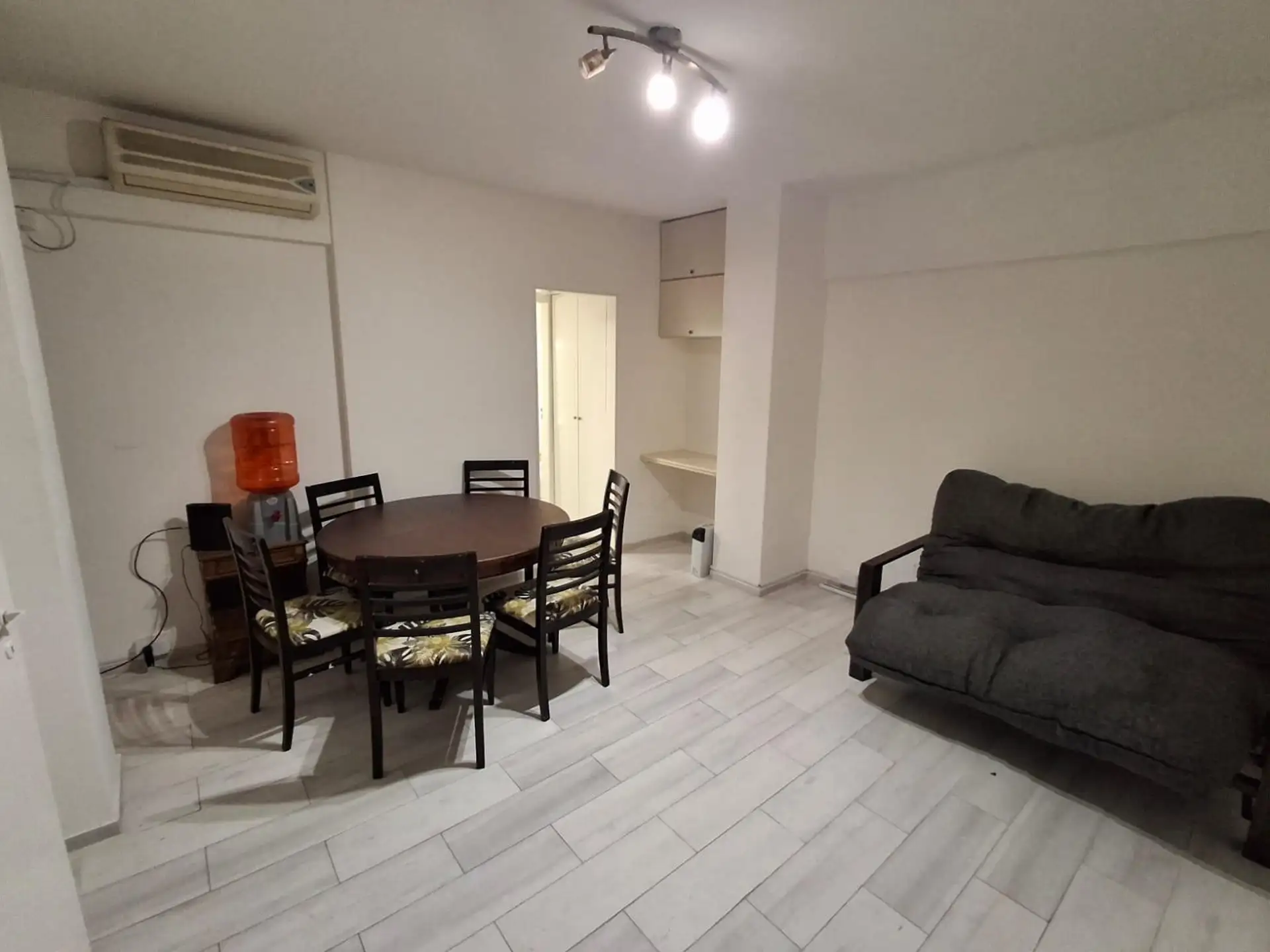 Departamento de 2 ambientes con 1 dormitorio en Retiro